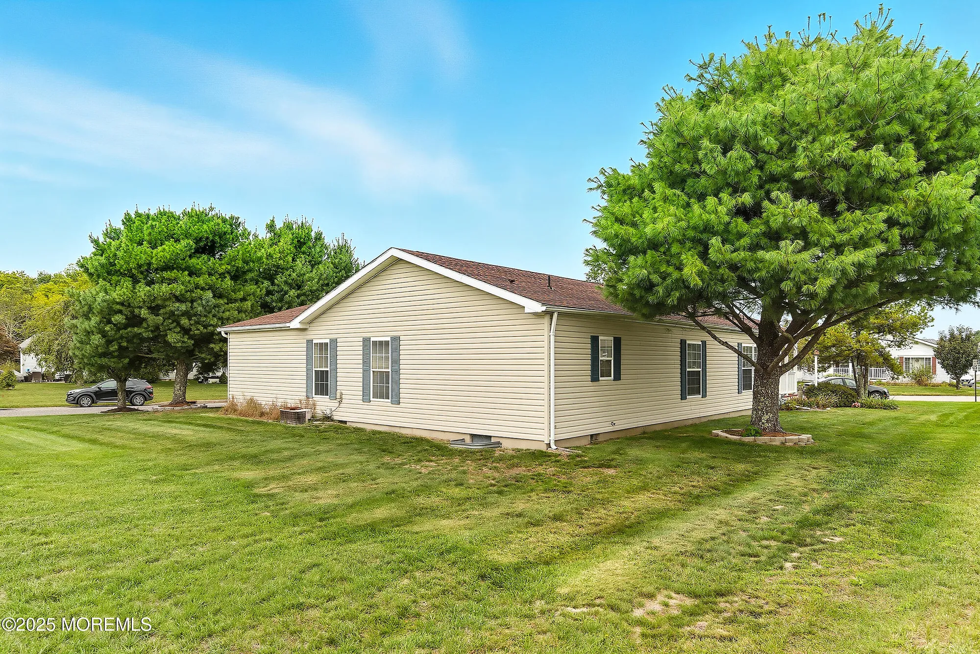 Property Slideshow image 11 of 18 | 75 perrys ln, Manahawkin, NJ, 08050