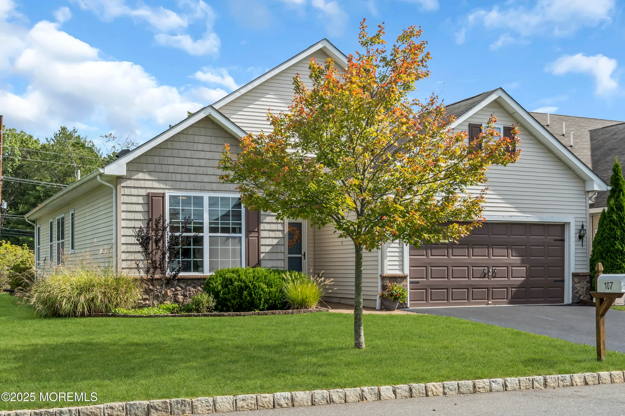 Property Slideshow image 6 of 36 | 107 eagle ridge cir, Lakewood, NJ, 08701