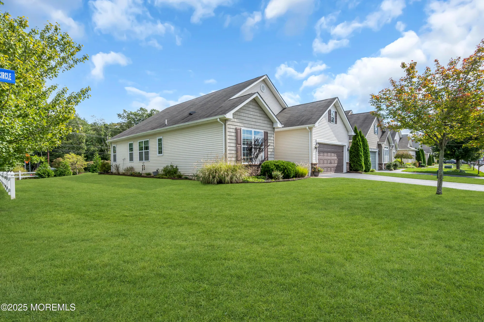 Property Slideshow image 8 of 36 | 107 eagle ridge cir, Lakewood, NJ, 08701