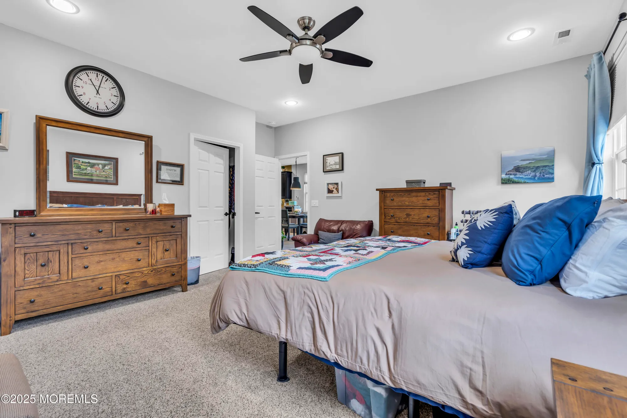 Property Slideshow image 28 of 36 | 107 eagle ridge cir, Lakewood, NJ, 08701