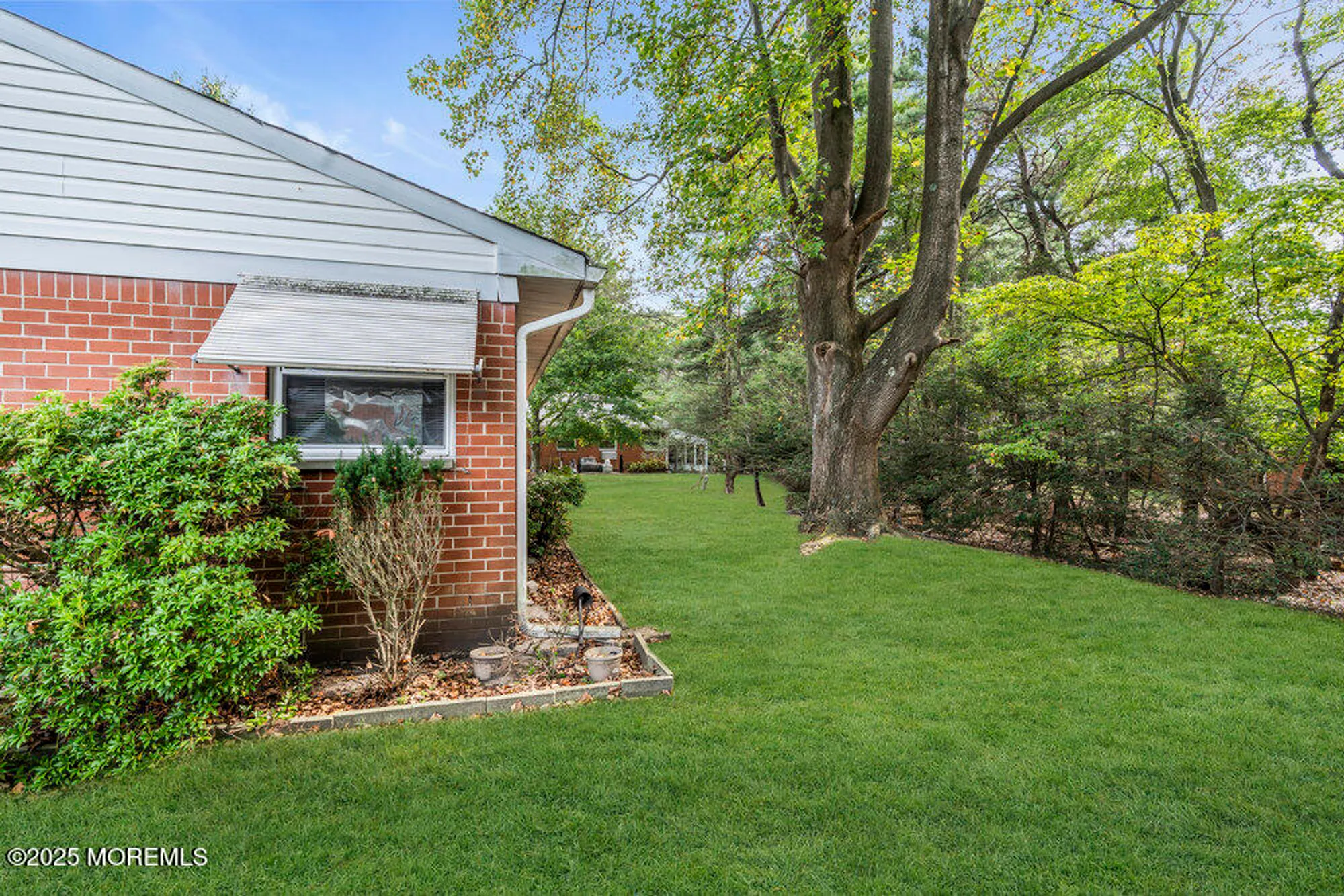 Property Slideshow image 23 of 25 | 5 quaker ln b, Whiting, NJ, 08759