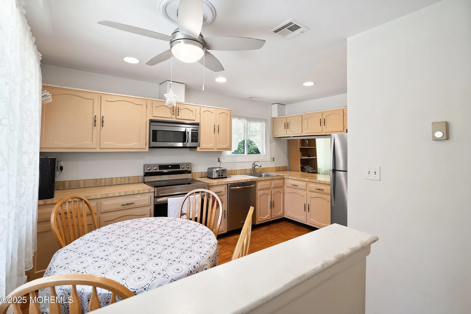 Property Slideshow image 4 of 23 | 230 medford ct c, Manalapan, NJ, 07726