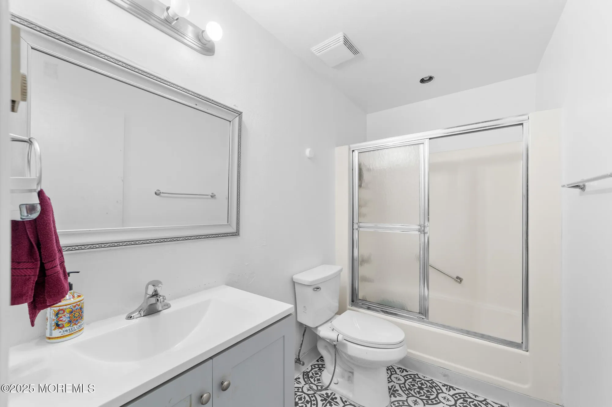 Property Slideshow image 17 of 29 | 25 pitman rd b, Monroe, NJ, 08831