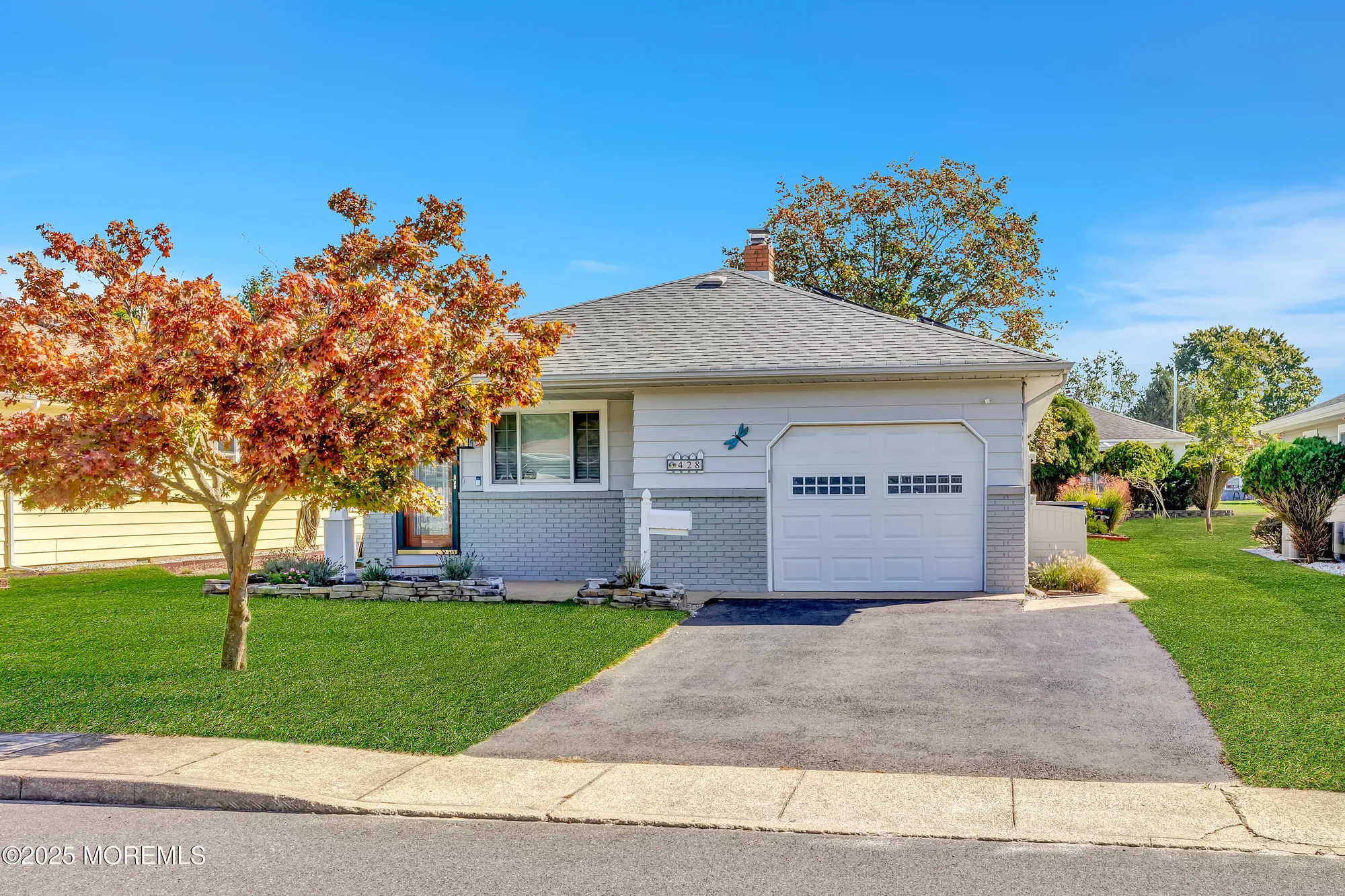 Property Slideshow image 1 of 30 | 428 saint thomas dr, Toms River, NJ, 08757