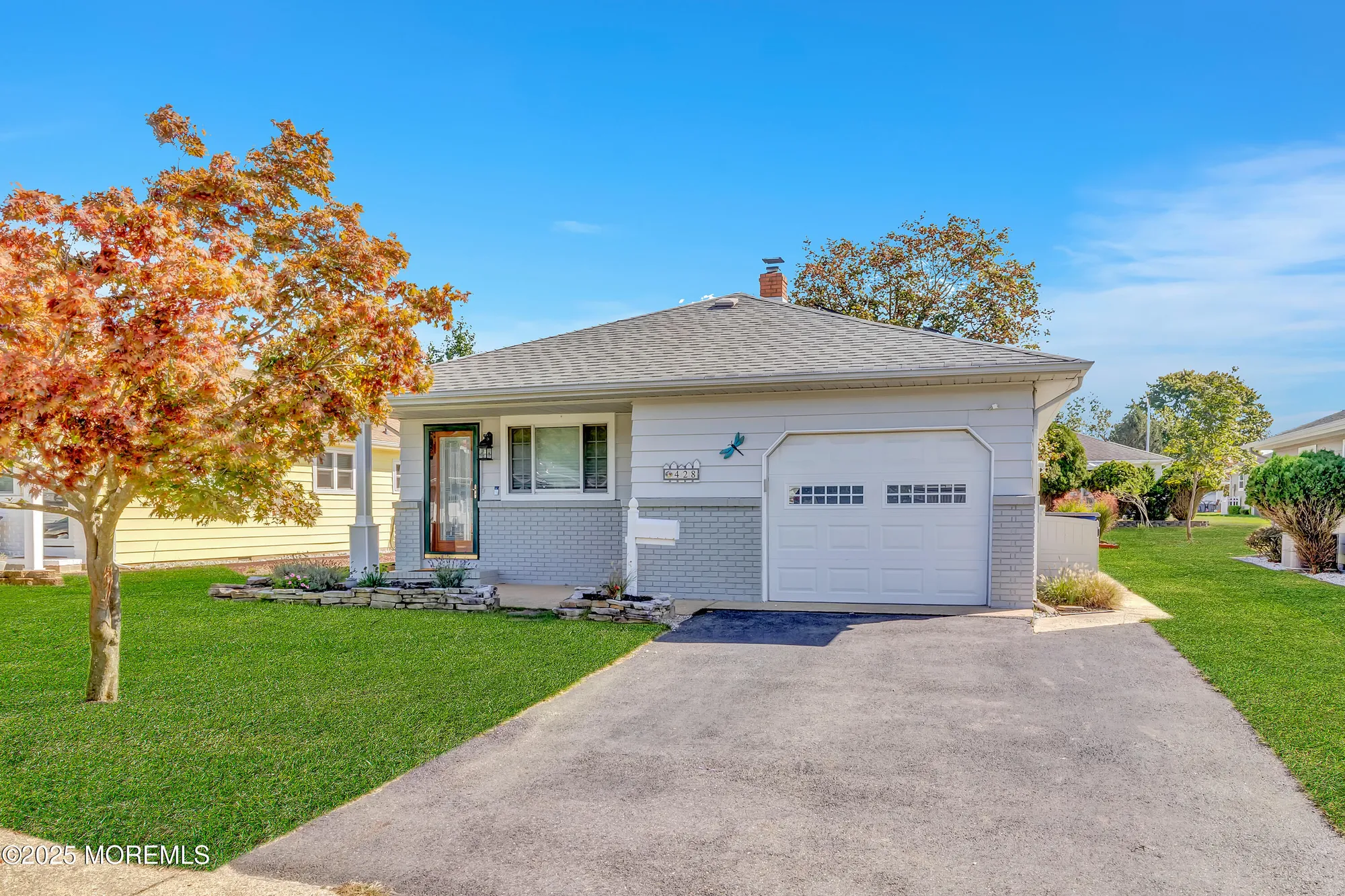 Property Slideshow image 3 of 30 | 428 saint thomas dr, Toms River, NJ, 08757