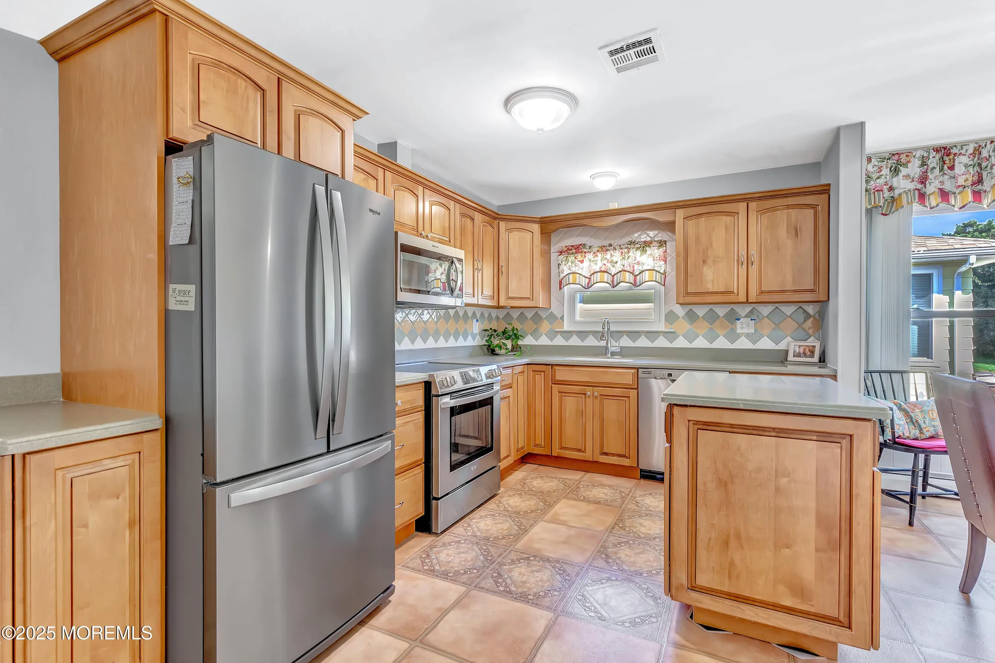 Property Slideshow image 12 of 30 | 428 saint thomas dr, Toms River, NJ, 08757