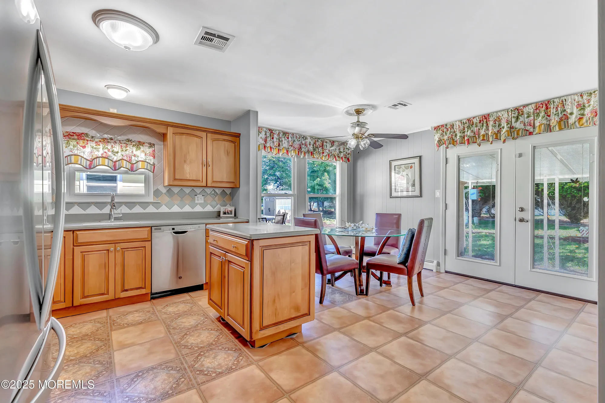Property Slideshow image 11 of 30 | 428 saint thomas dr, Toms River, NJ, 08757