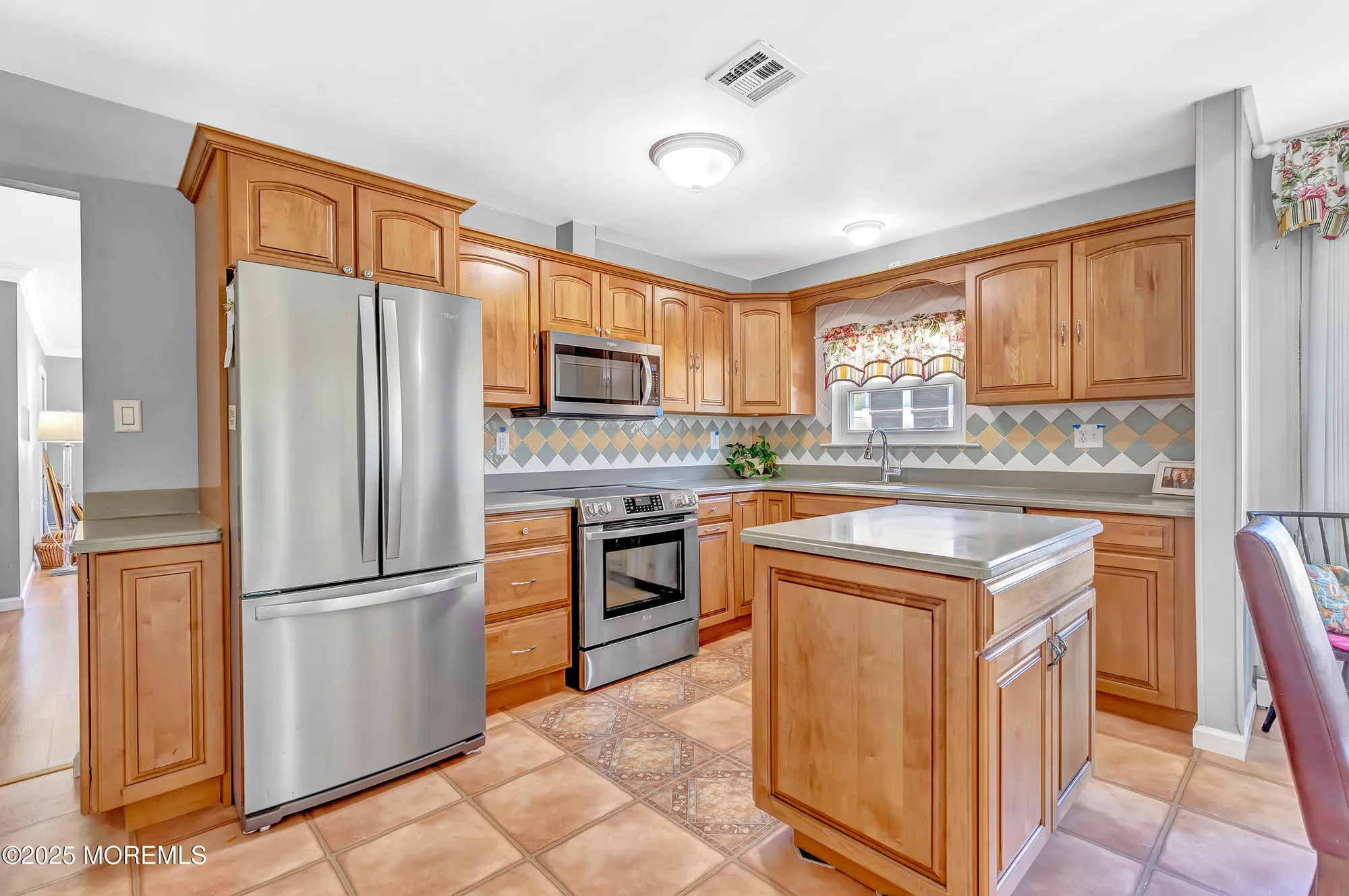 Property Slideshow image 13 of 30 | 428 saint thomas dr, Toms River, NJ, 08757