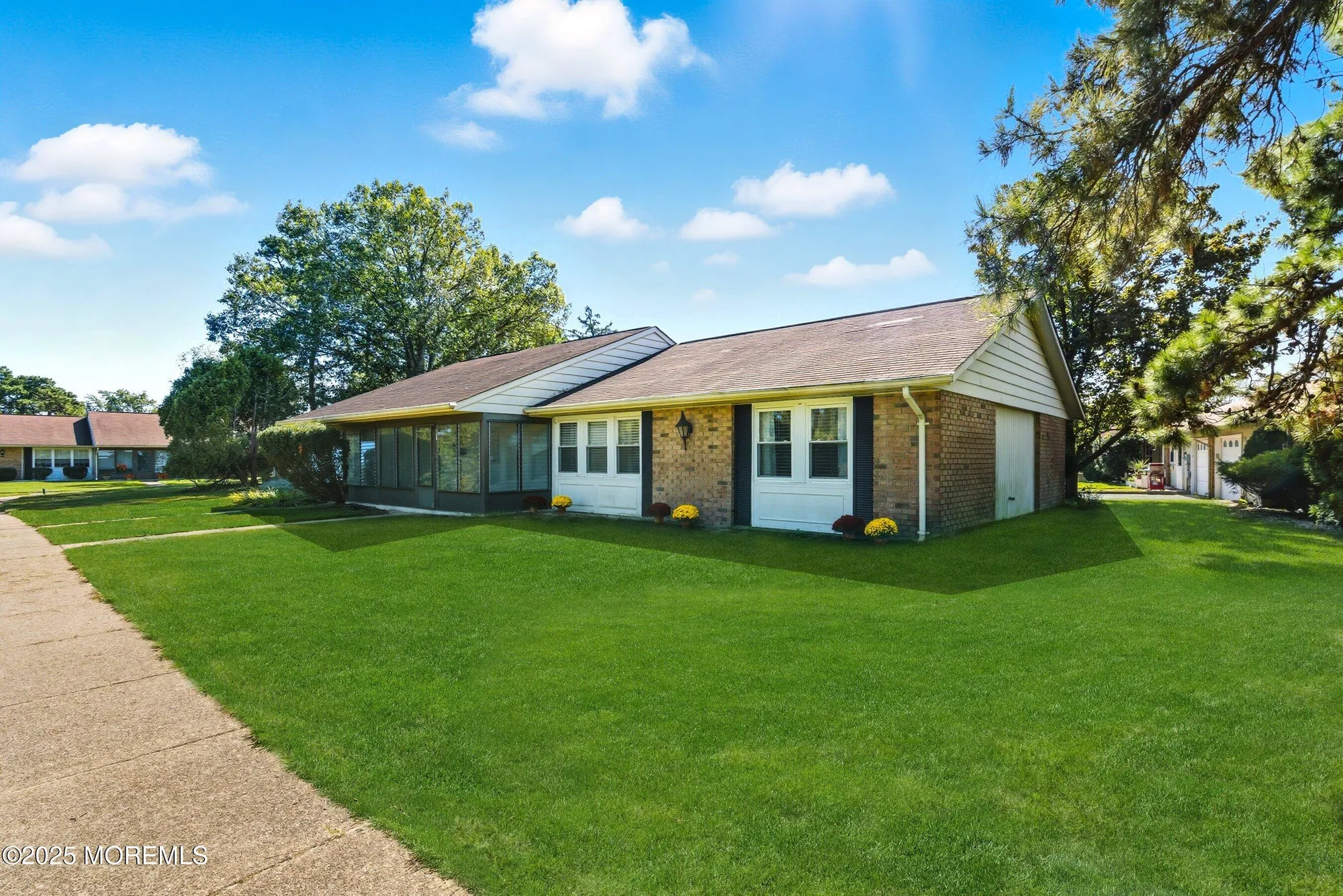 Property Slideshow image 2 of 31 | 12b yorkshire ct, Manchester, NJ, 08759