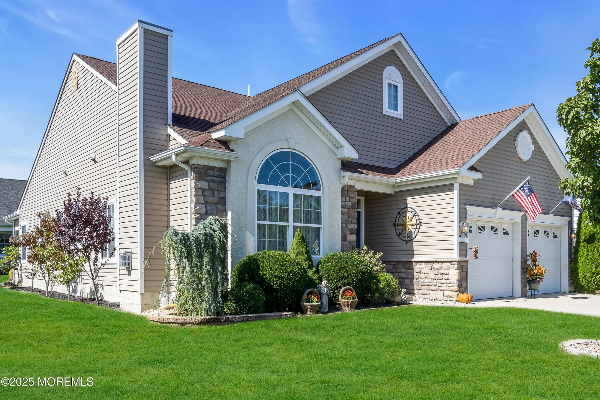 Property Slideshow image 2 of 42 | 8 ventnor ct, Waretown, NJ, 08758