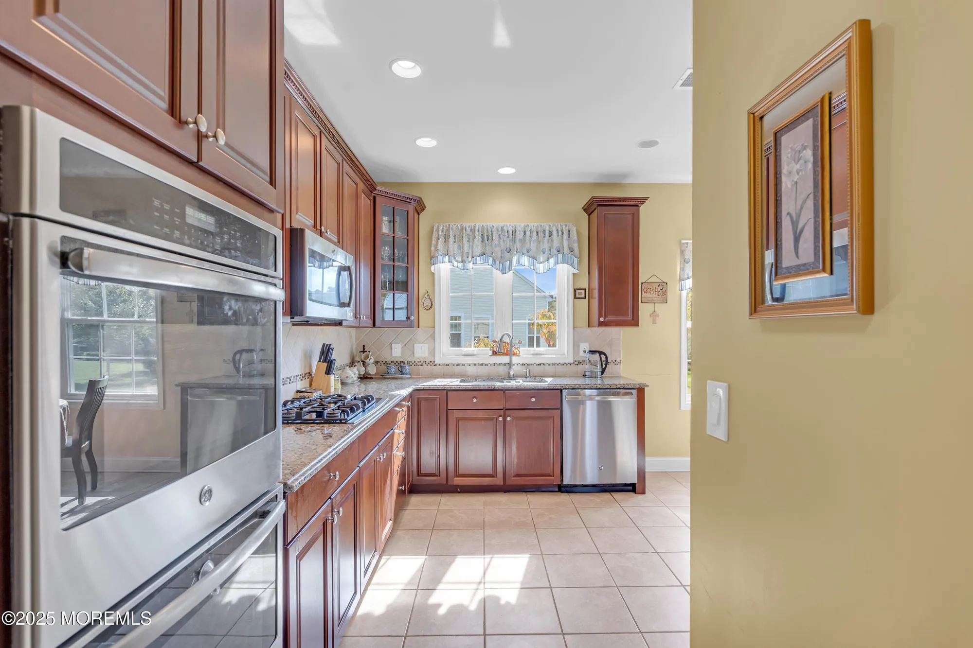 Property Slideshow image 18 of 42 | 8 ventnor ct, Waretown, NJ, 08758