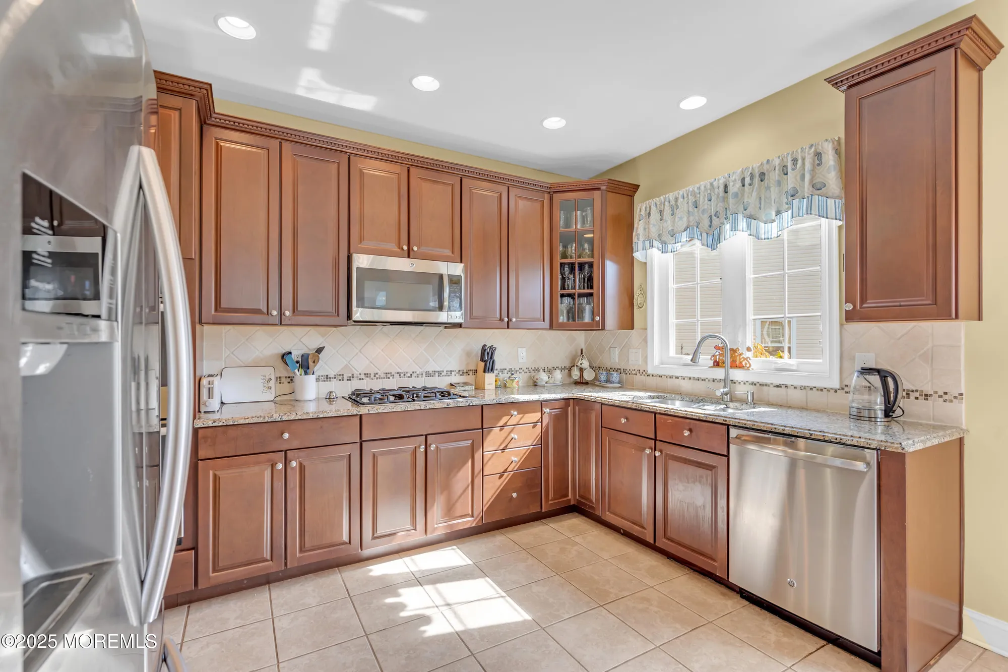 Property Slideshow image 19 of 42 | 8 ventnor ct, Waretown, NJ, 08758