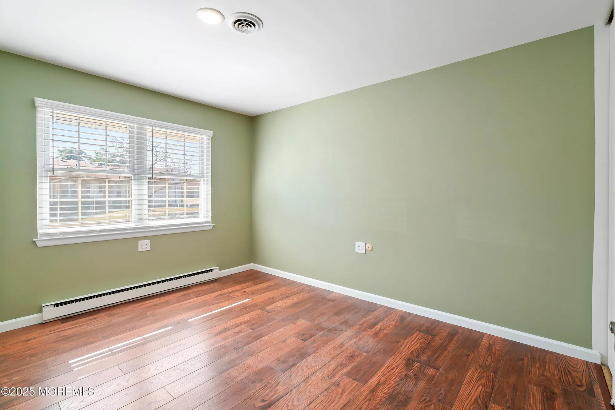 Property Slideshow image 18 of 54 | 32d sterling st, Manchester, NJ, 08759