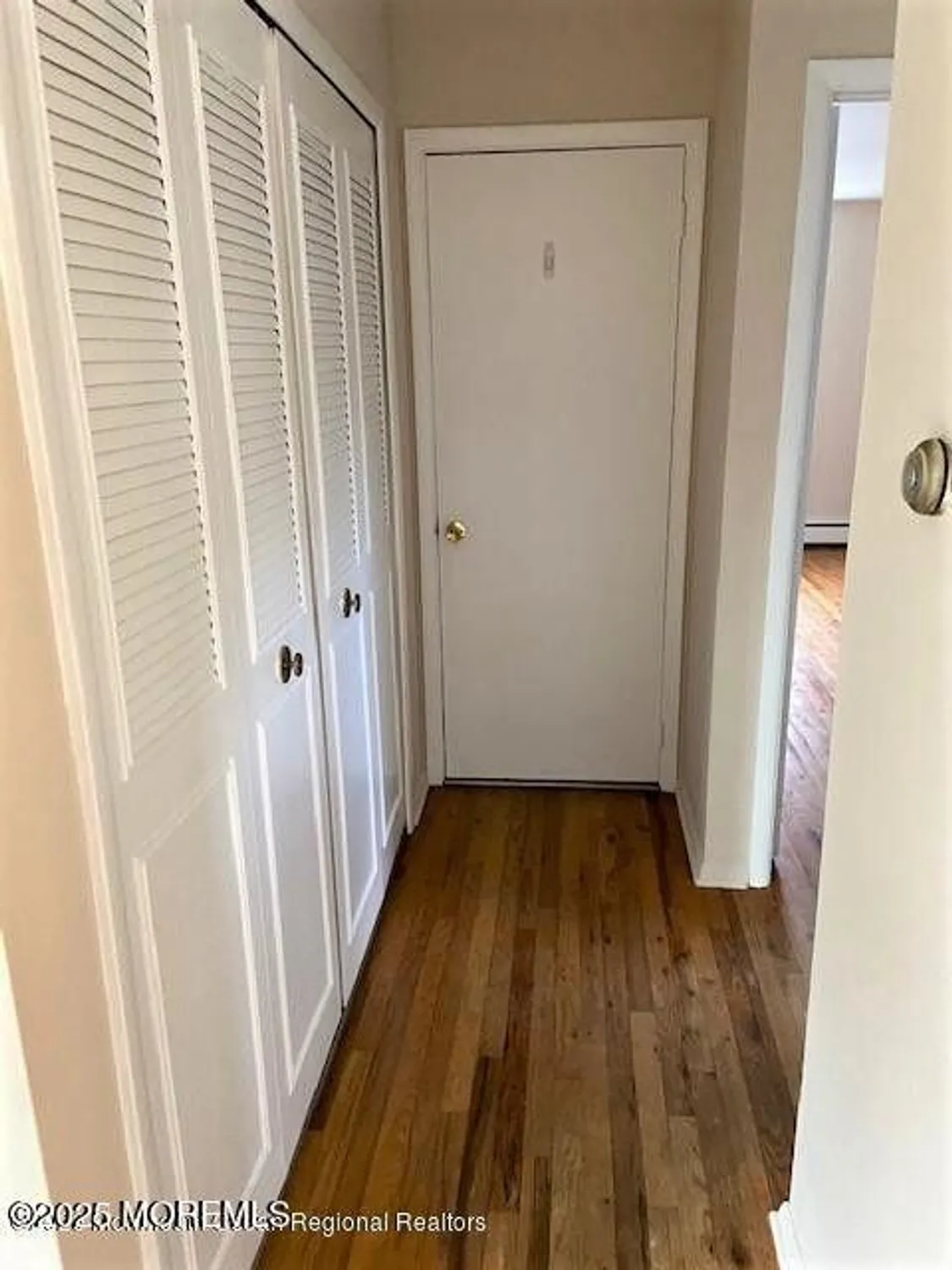 Property Slideshow image 6 of 8 | 937 edgebrook dr, Toms River, NJ, 08757