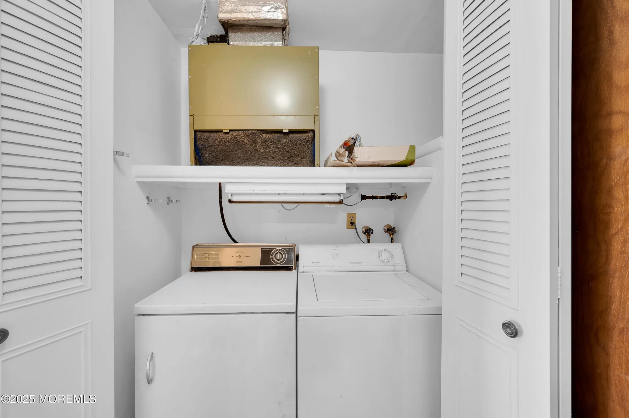 Property Slideshow image 17 of 21 | 20 yorkshire ct e, Manchester, NJ, 08759