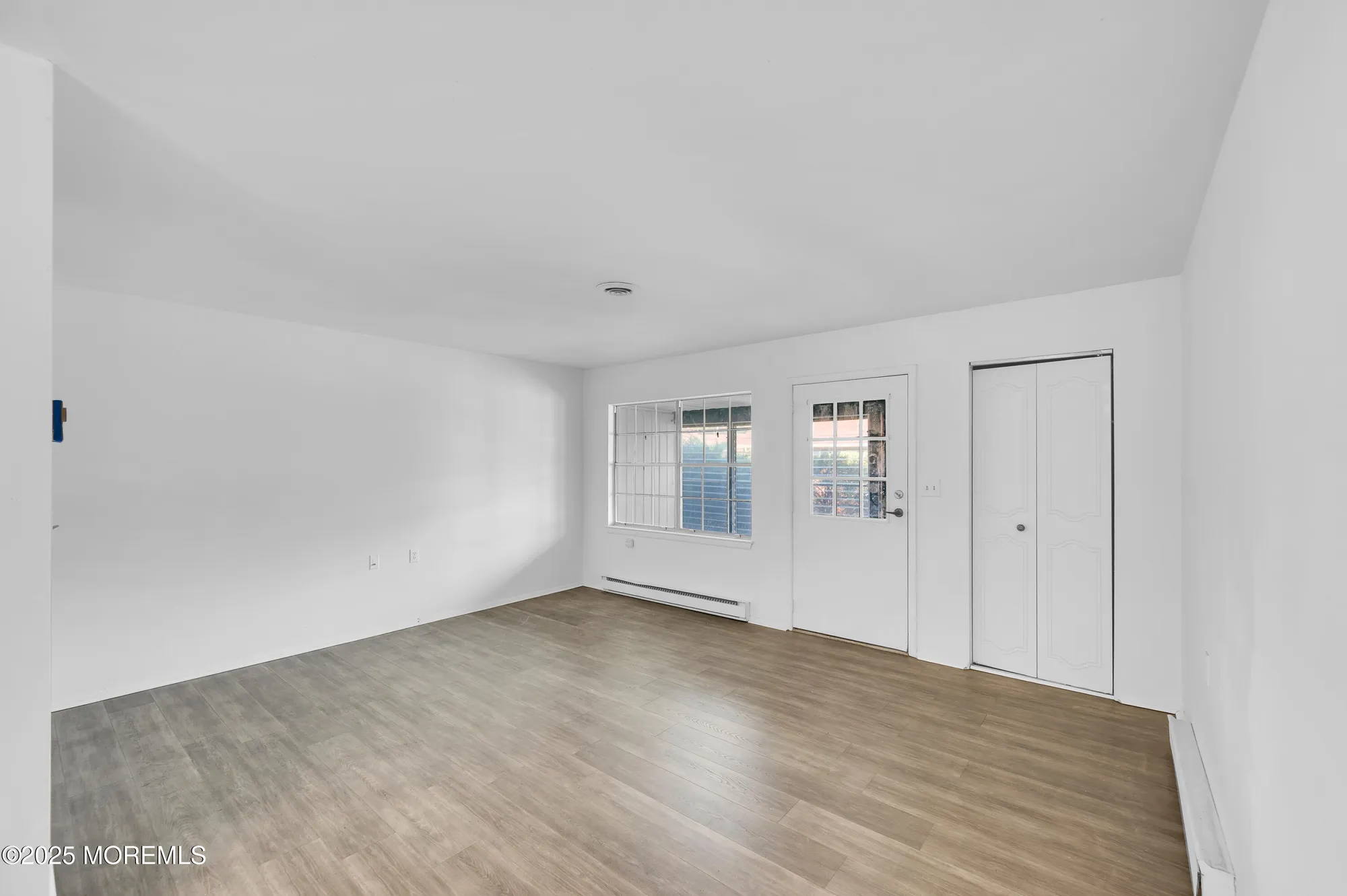 Property Slideshow image 11 of 21 | 20 yorkshire ct e, Manchester, NJ, 08759