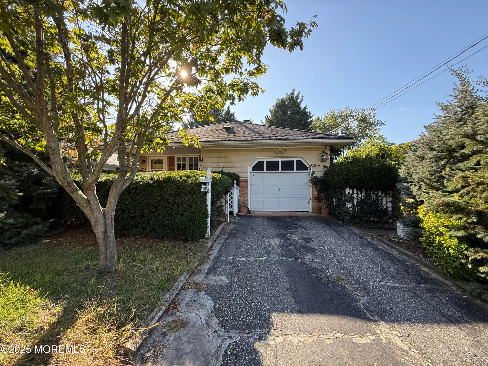 Property Slideshow image 3 of 19 | 1853 yorktowne blvd, Toms River, NJ, 08753