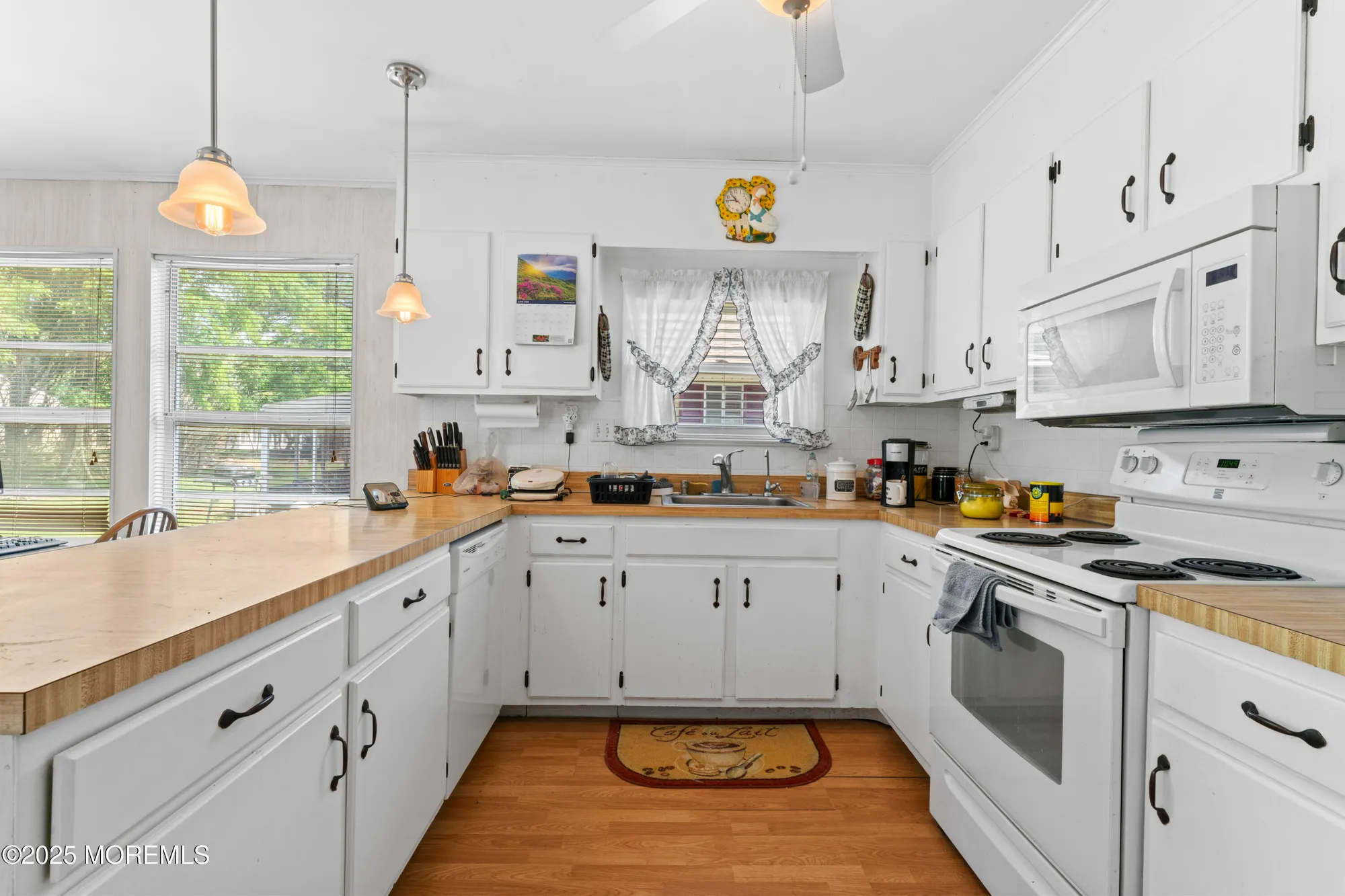 Property Slideshow image 6 of 14 | 120 bimini dr, Toms River, NJ, 08757