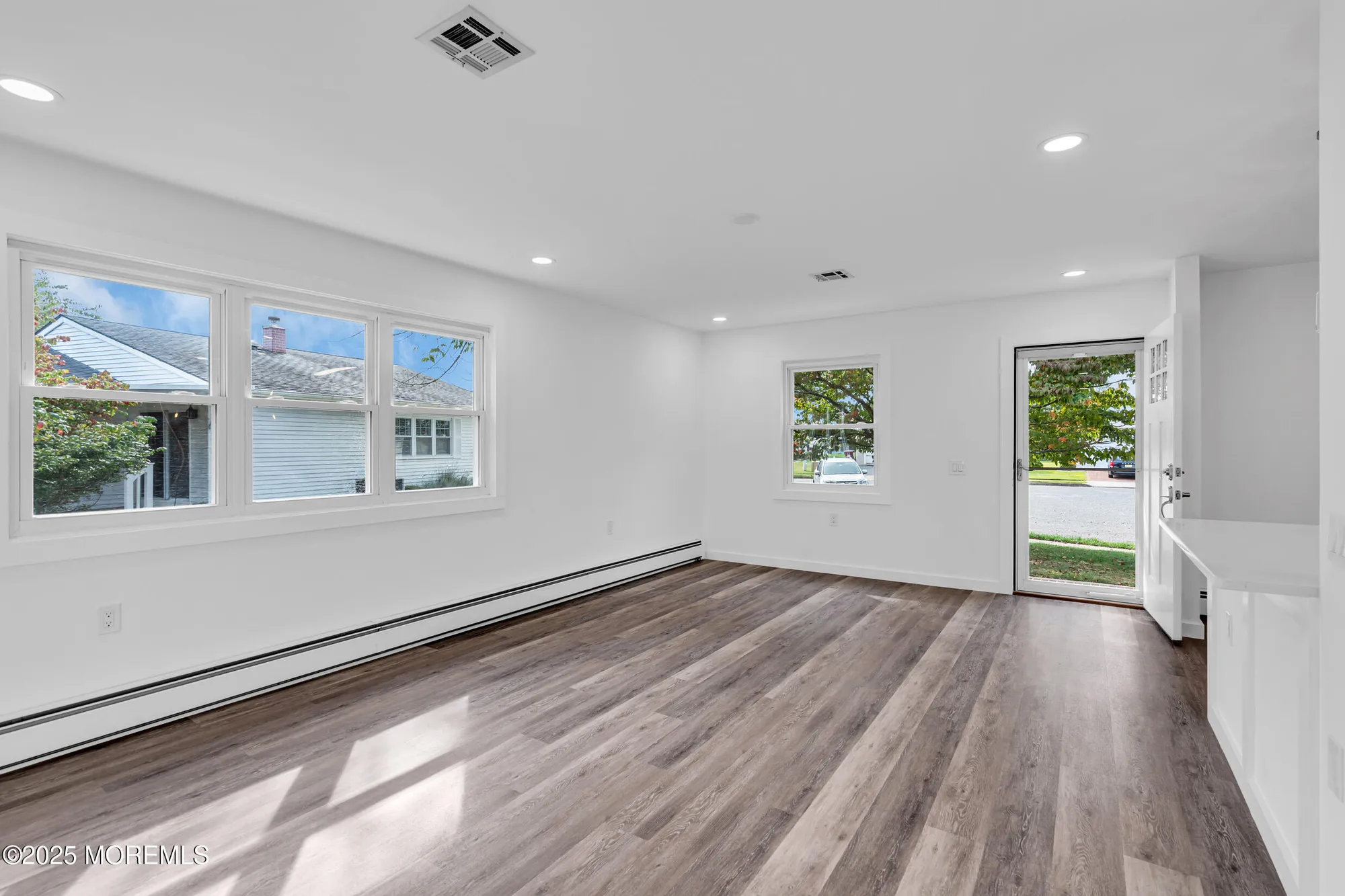 Property Slideshow image 8 of 29 | 17 leighton ct, Berkeley, NJ, 08757