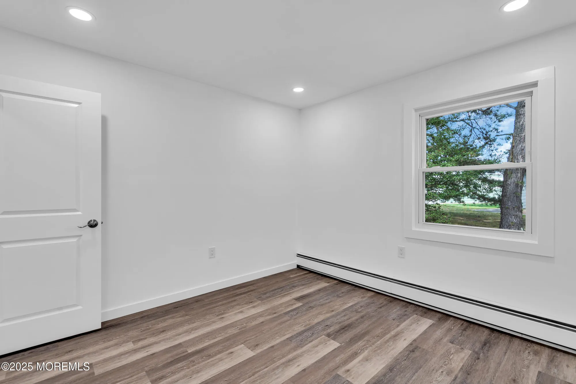 Property Slideshow image 18 of 29 | 17 leighton ct, Berkeley, NJ, 08757