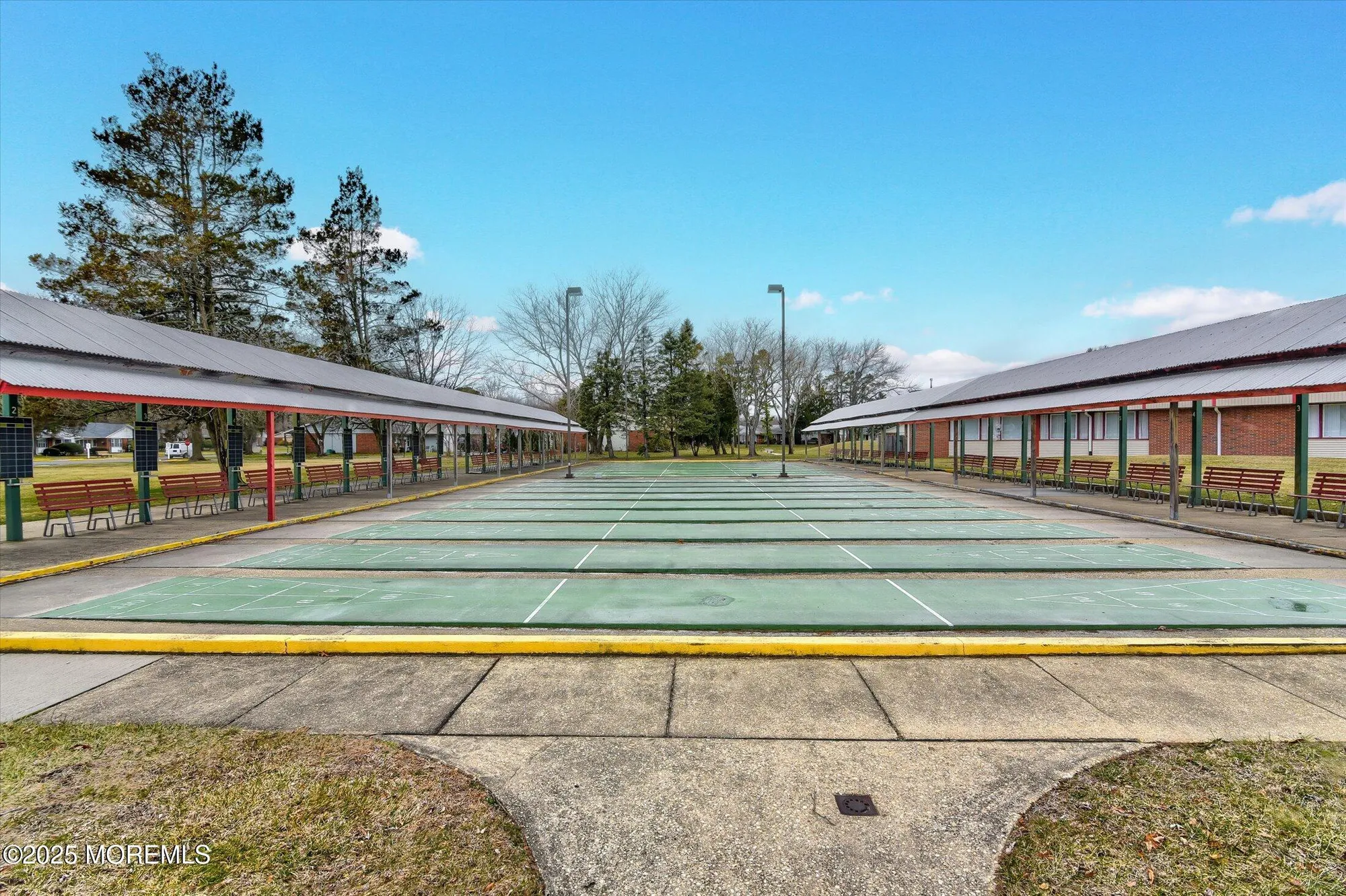 Property Slideshow image 33 of 38 | 434e portsmouth dr, Lakewood, NJ, 08701