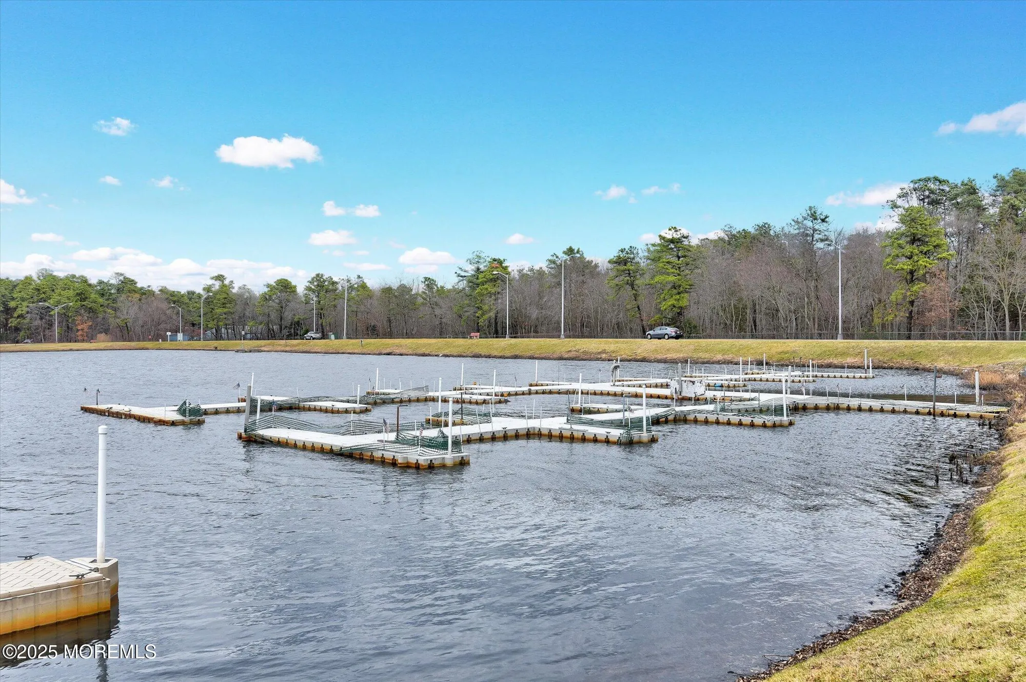 Property Slideshow image 30 of 38 | 434e portsmouth dr, Lakewood, NJ, 08701