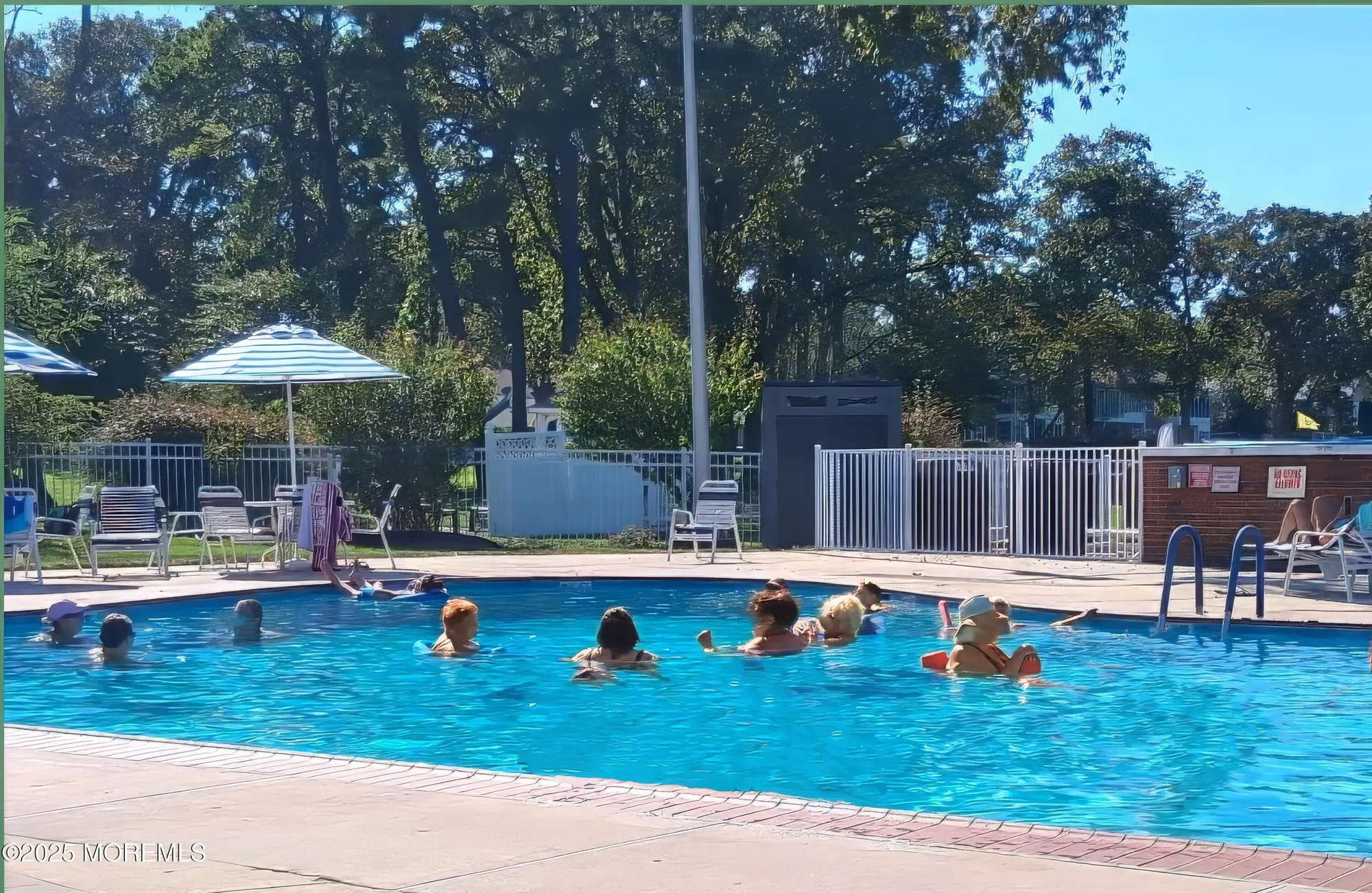 Property Slideshow image 23 of 38 | 434e portsmouth dr, Lakewood, NJ, 08701