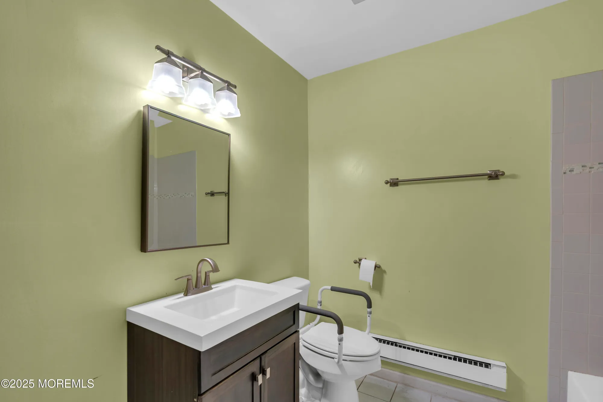 Property Slideshow image 18 of 25 | 74c buckingham dr, Manchester, NJ, 08759