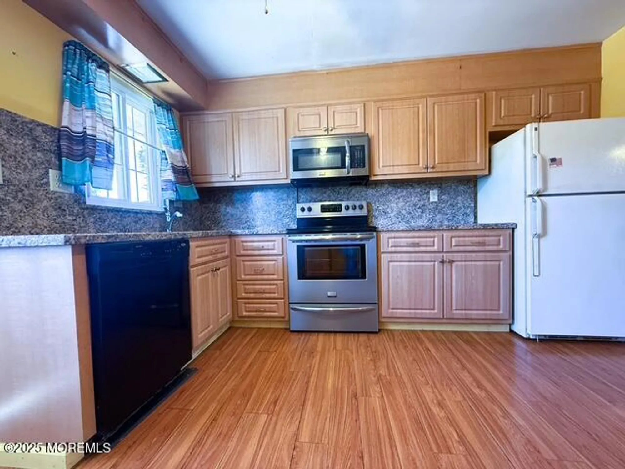 Property Slideshow image 6 of 29 | 32b edinburgh ln, Manchester, NJ, 08759