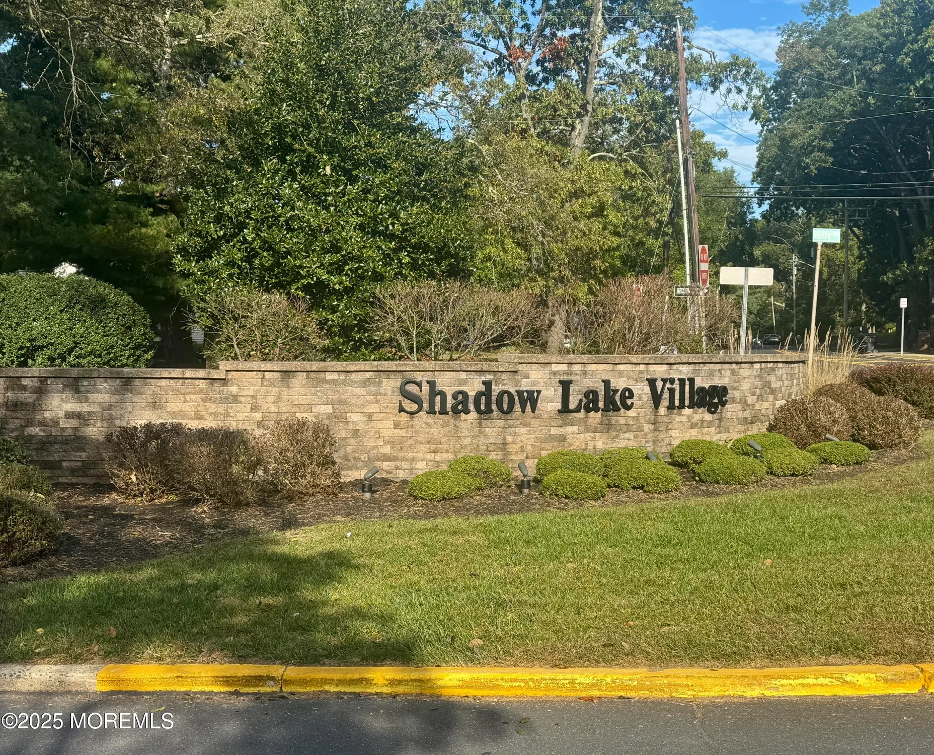 Property Slideshow image 2 of 29 | 143 lexington ct, Red Bank, NJ, 07701