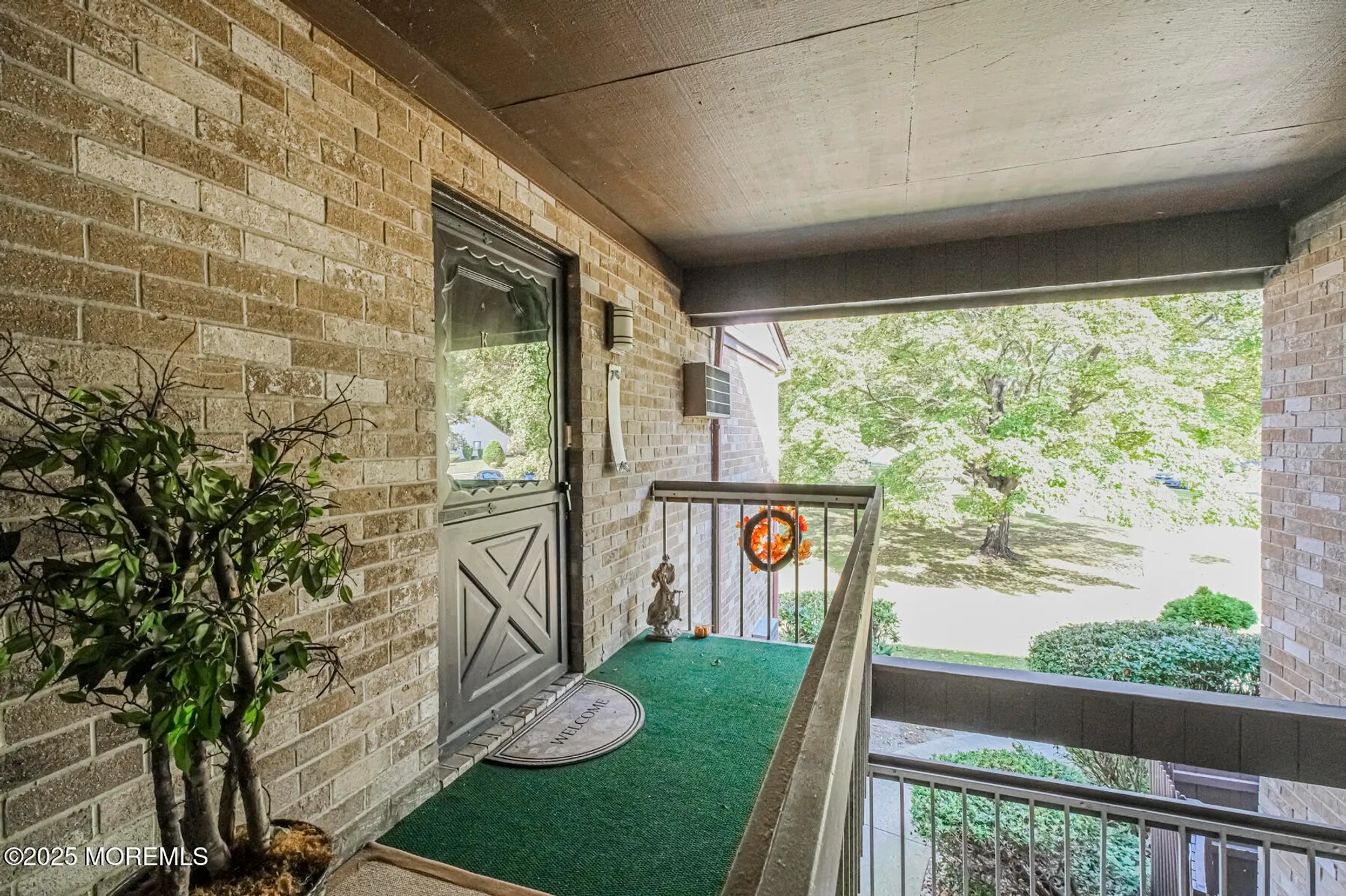 Property Slideshow image 3 of 24 | 75 overlook way k, Manalapan, NJ, 07726