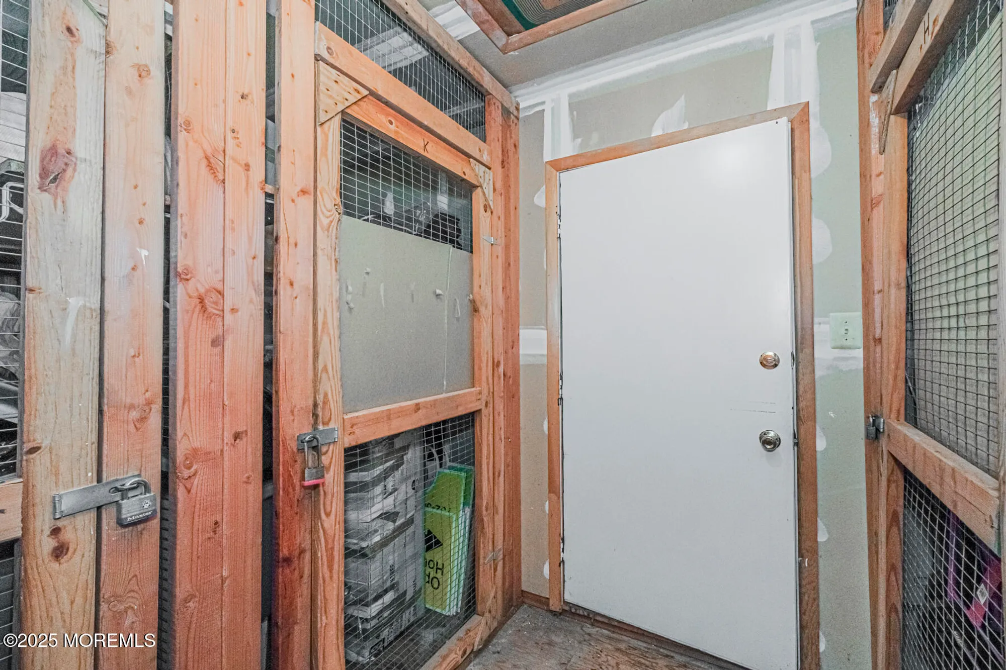 Property Slideshow image 23 of 24 | 75 overlook way k, Manalapan, NJ, 07726