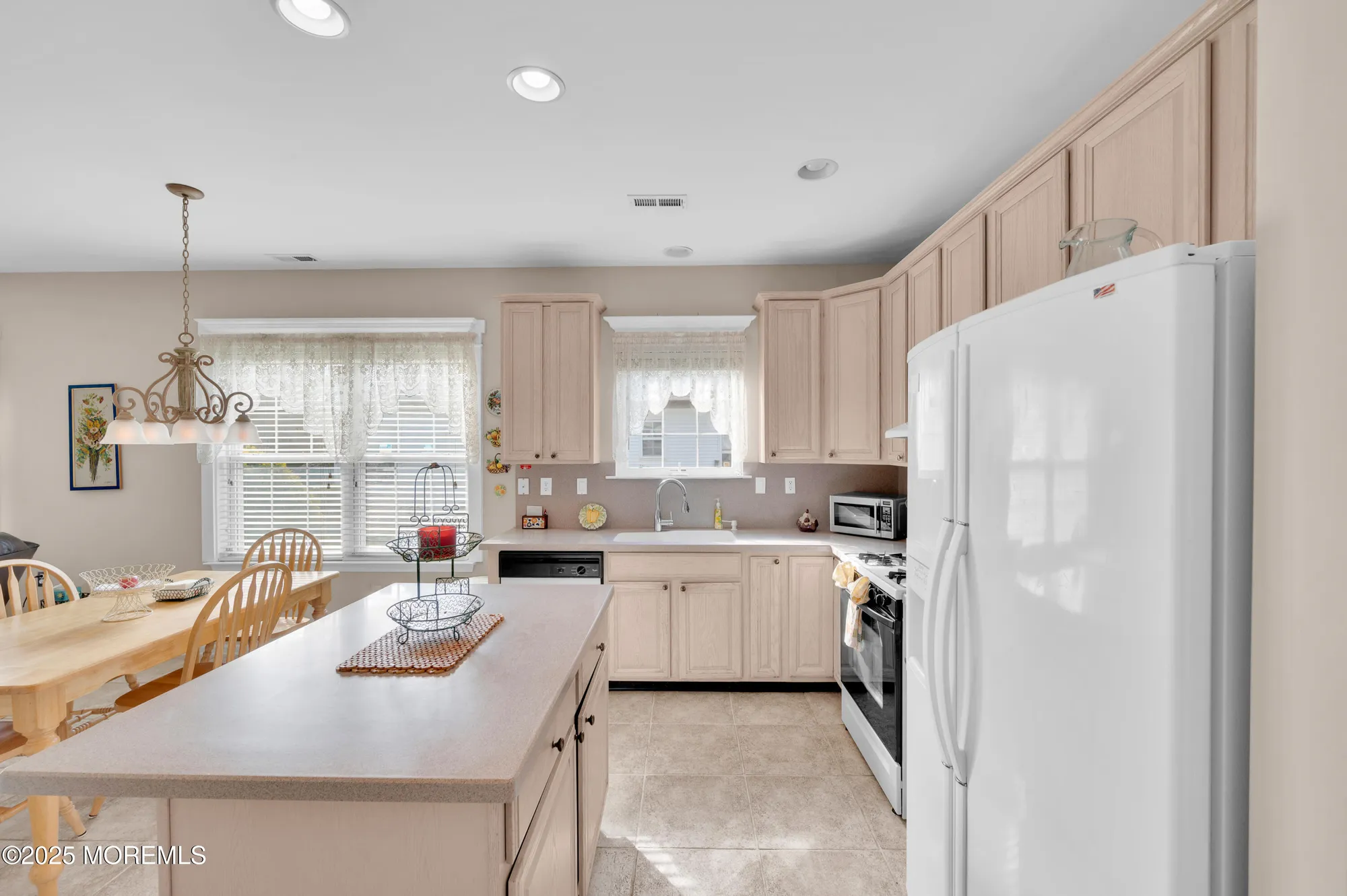 Property Slideshow image 10 of 25 | 88 eleanor rd, Manchester, NJ, 08759