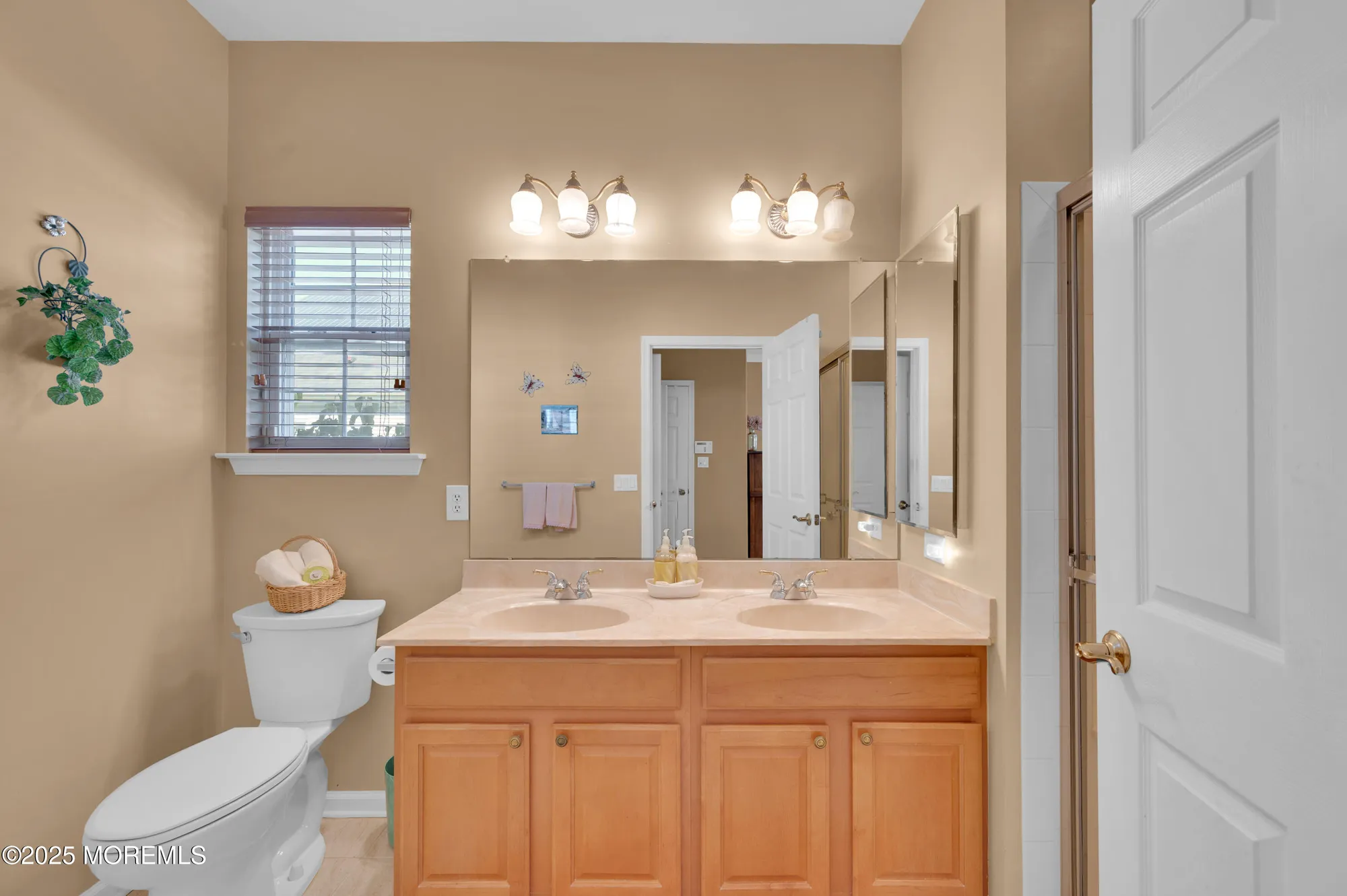 Property Slideshow image 17 of 25 | 88 eleanor rd, Manchester, NJ, 08759