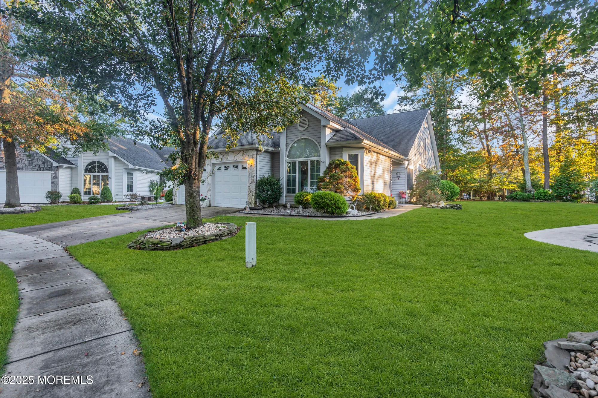 Property Slideshow image 6 of 56 | 1878 crimson ct, Toms River, NJ, 08755