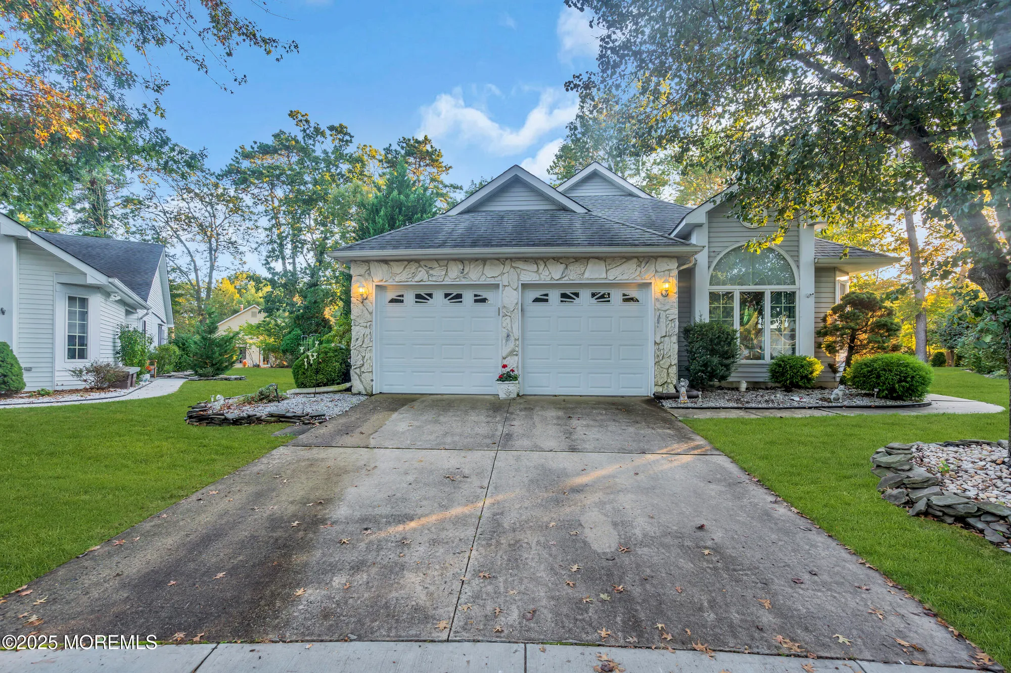 Property Slideshow image 7 of 56 | 1878 crimson ct, Toms River, NJ, 08755