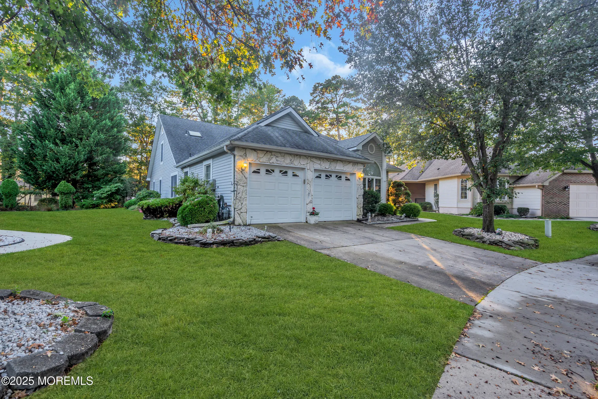 Property Slideshow image 8 of 56 | 1878 crimson ct, Toms River, NJ, 08755