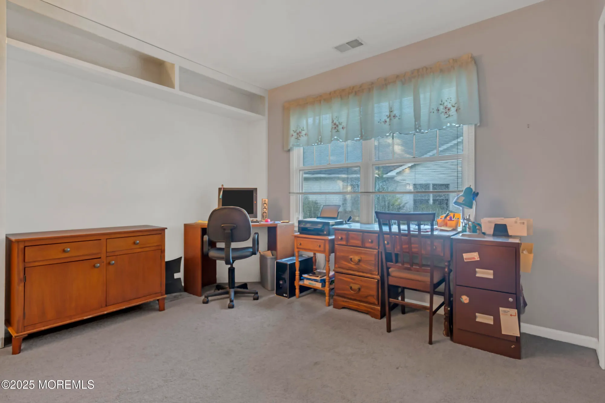 Property Slideshow image 18 of 56 | 1878 crimson ct, Toms River, NJ, 08755