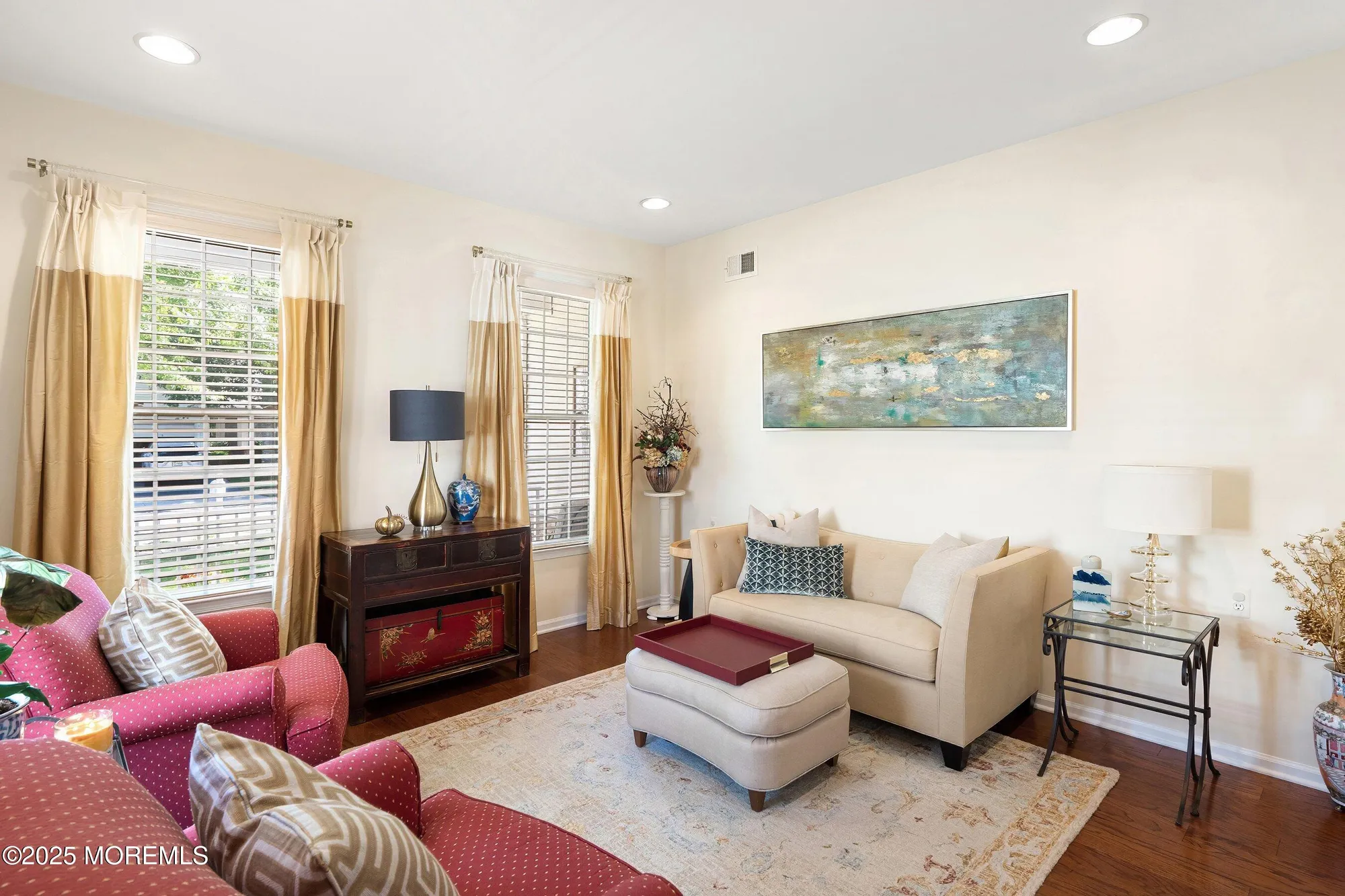 Property Slideshow image 11 of 73 | 4 magnolia ct, Asbury Park, NJ, 07712