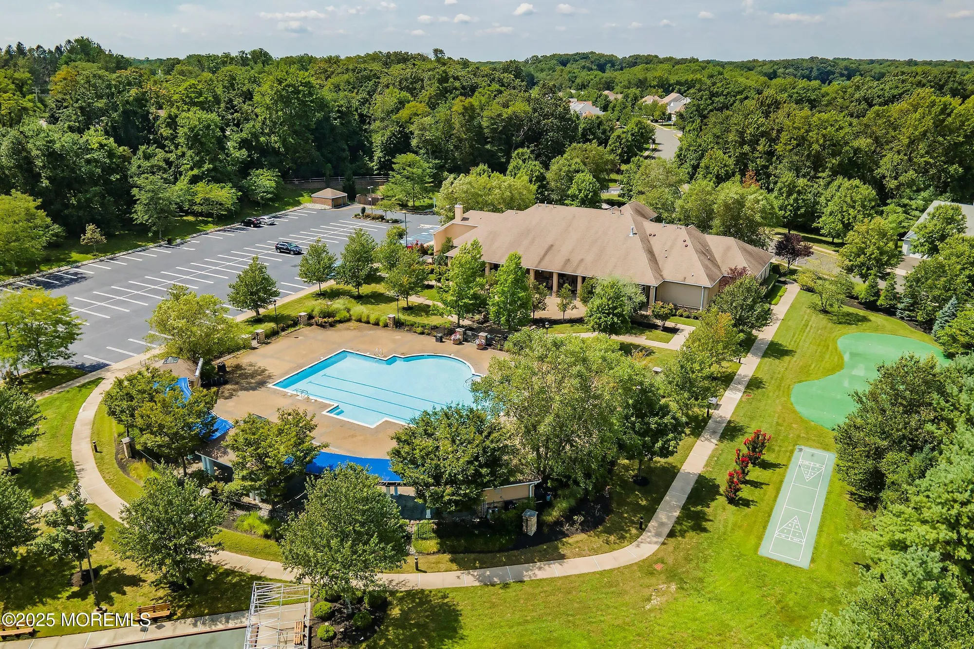 Property Slideshow image 32 of 73 | 4 magnolia ct, Asbury Park, NJ, 07712