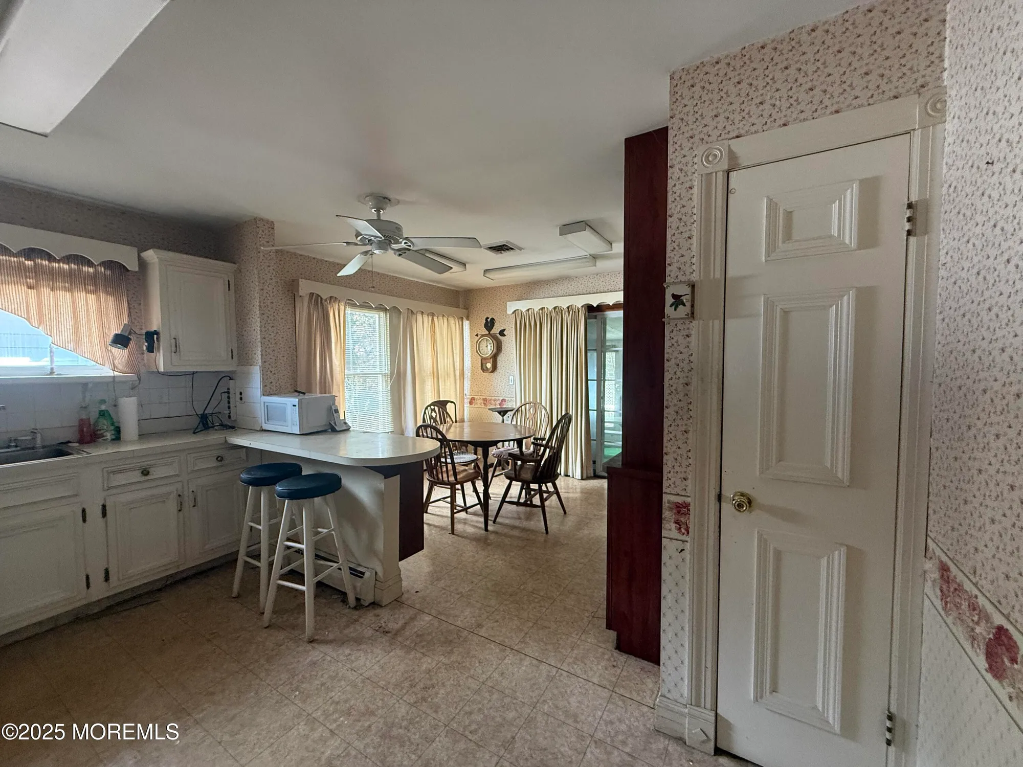 Property Slideshow image 6 of 19 | 1853 yorktowne blvd, Toms River, NJ, 08753