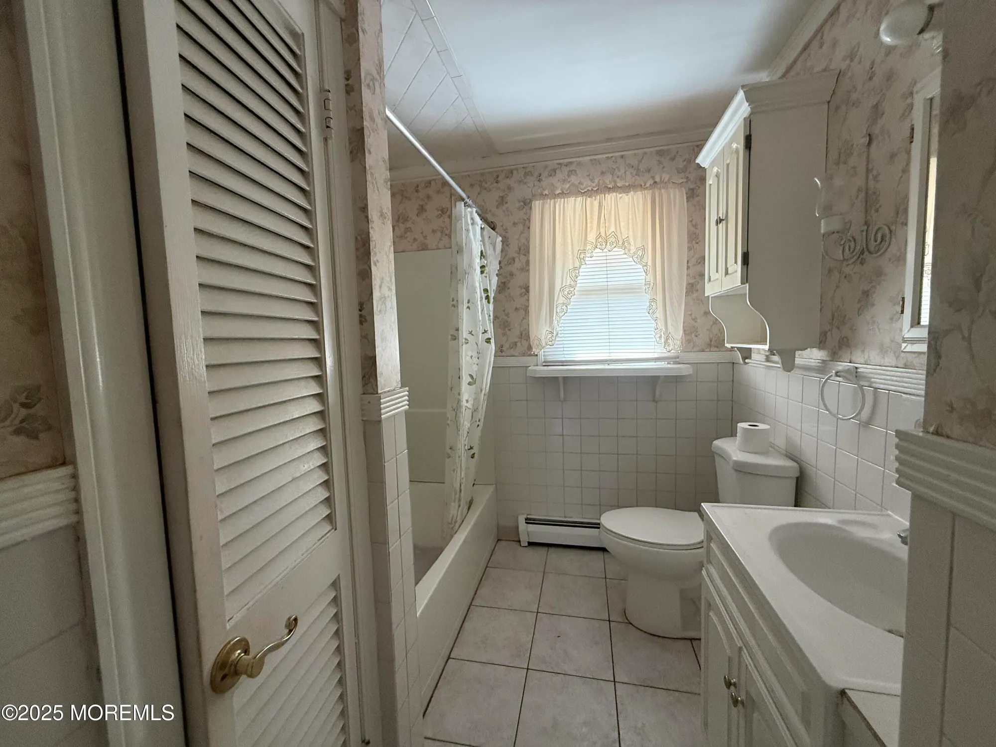 Property Slideshow image 8 of 19 | 1853 yorktowne blvd, Toms River, NJ, 08753