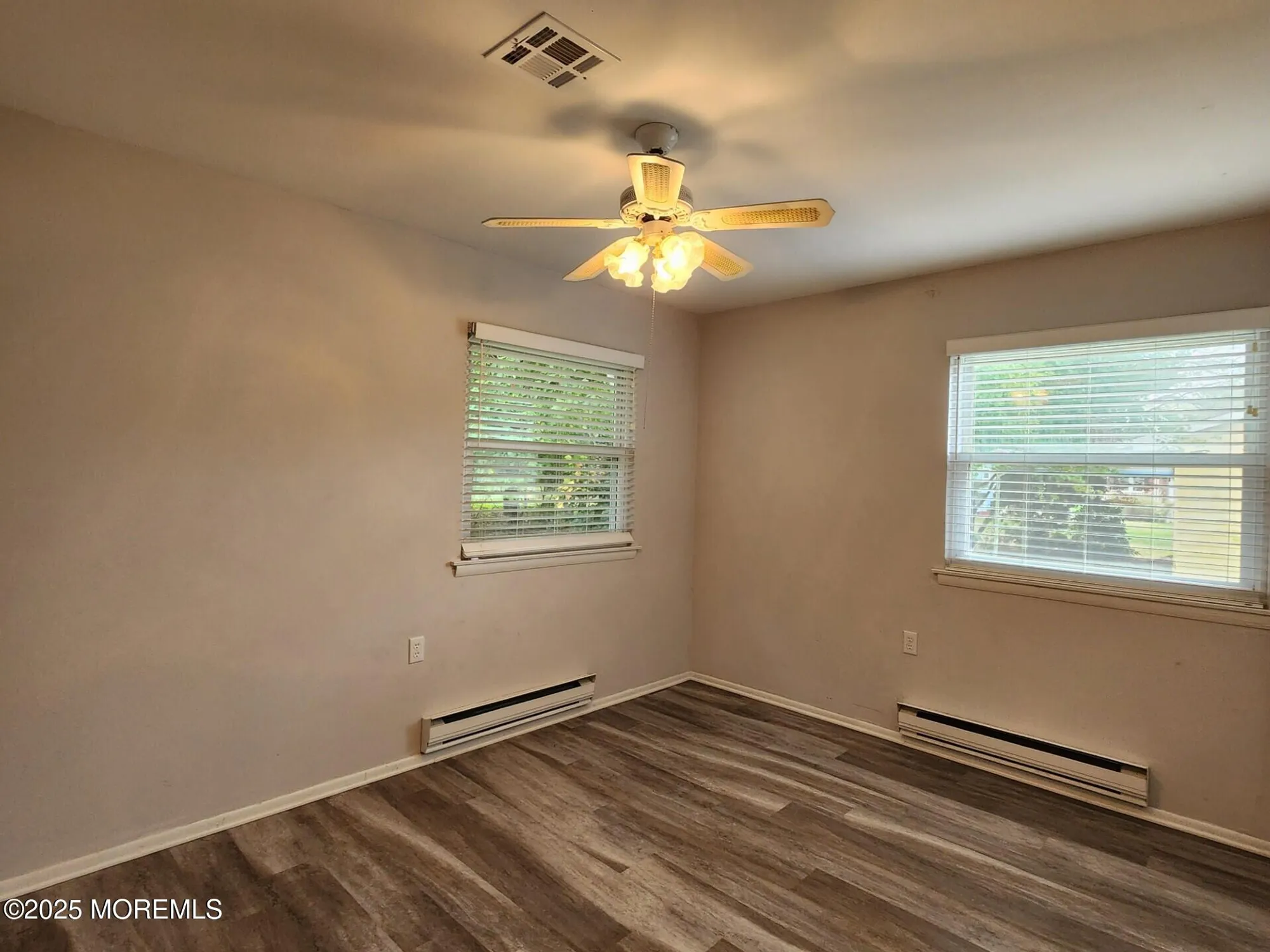 Property Slideshow image 10 of 18 | 16 hudson pkwy, Whiting, NJ, 08759