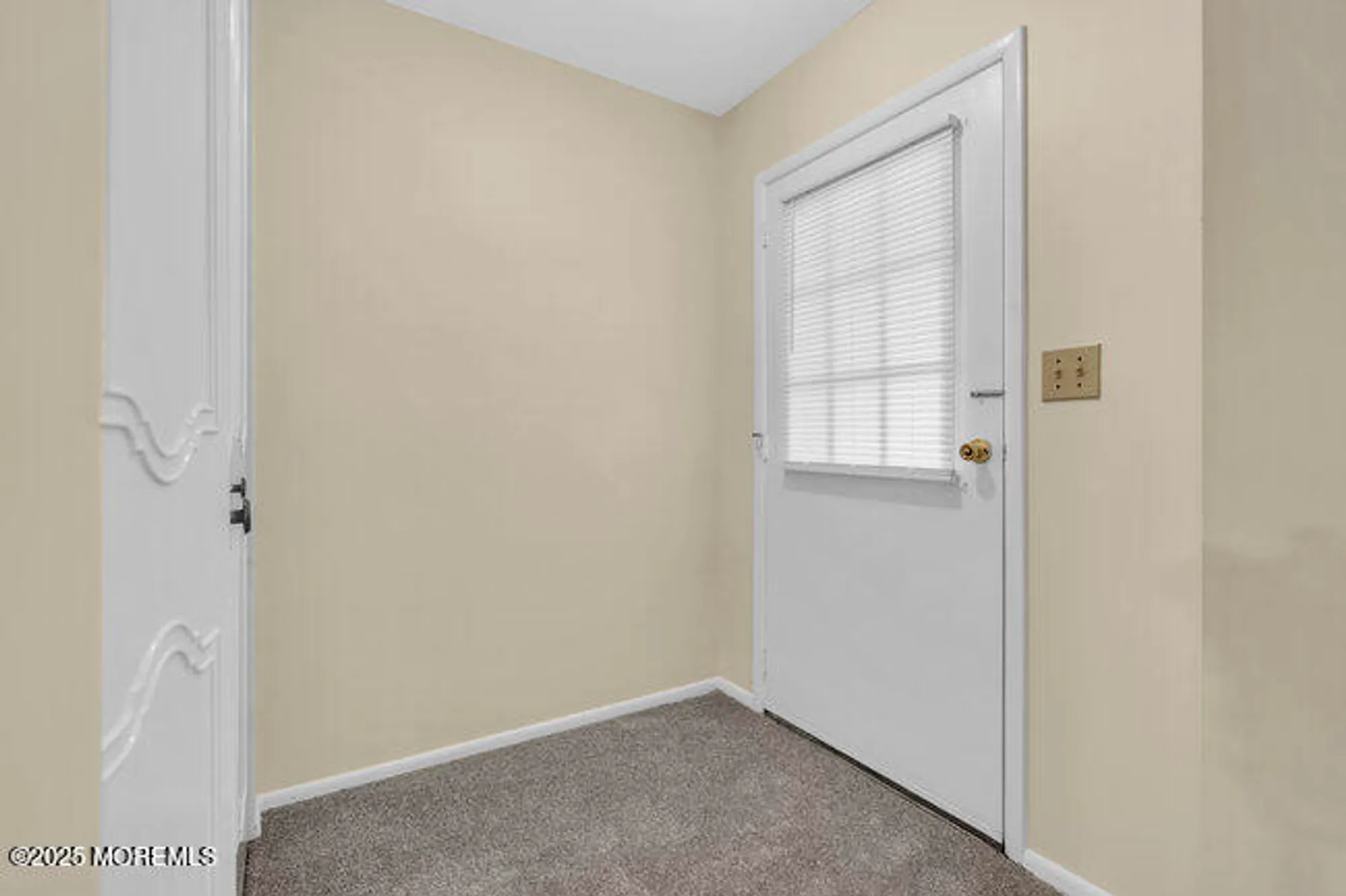 Property Slideshow image 3 of 22 | 931 thornhill ct c, Lakewood, NJ, 08701