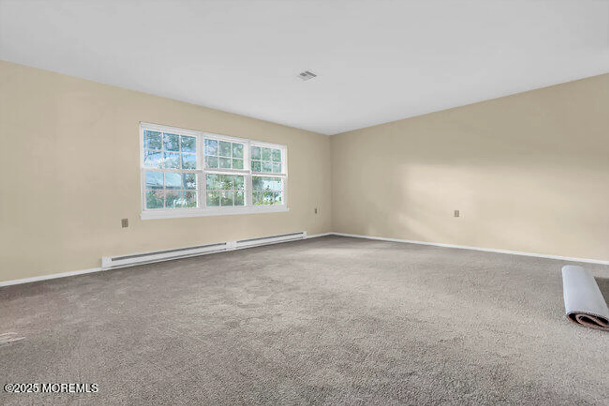 Property Slideshow image 5 of 22 | 931 thornhill ct c, Lakewood, NJ, 08701