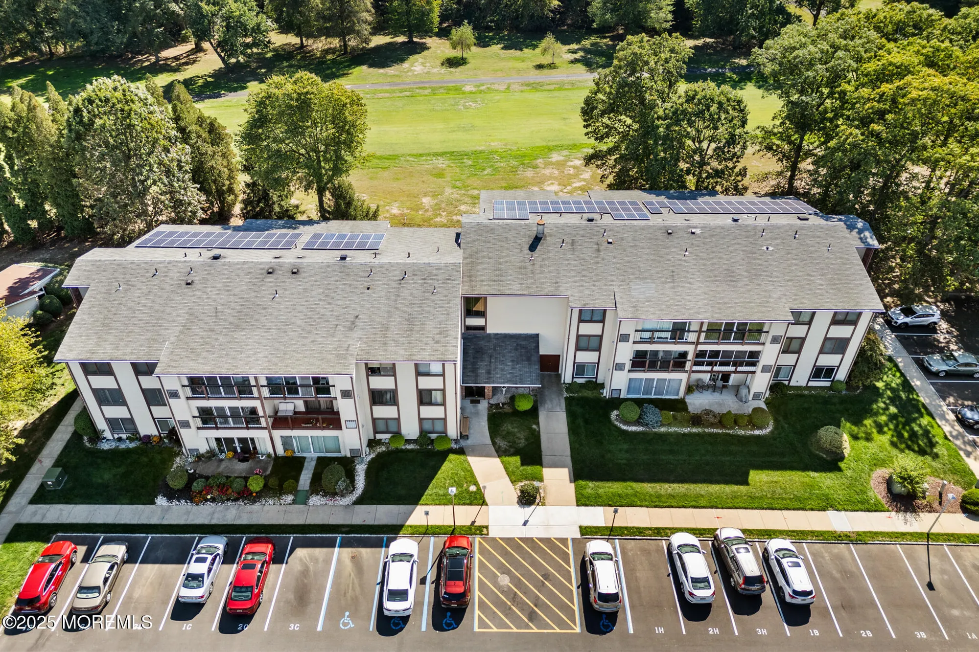 Property Slideshow image 2 of 25 | 278 crosse dr apt 3g, Monroe, NJ, 08831