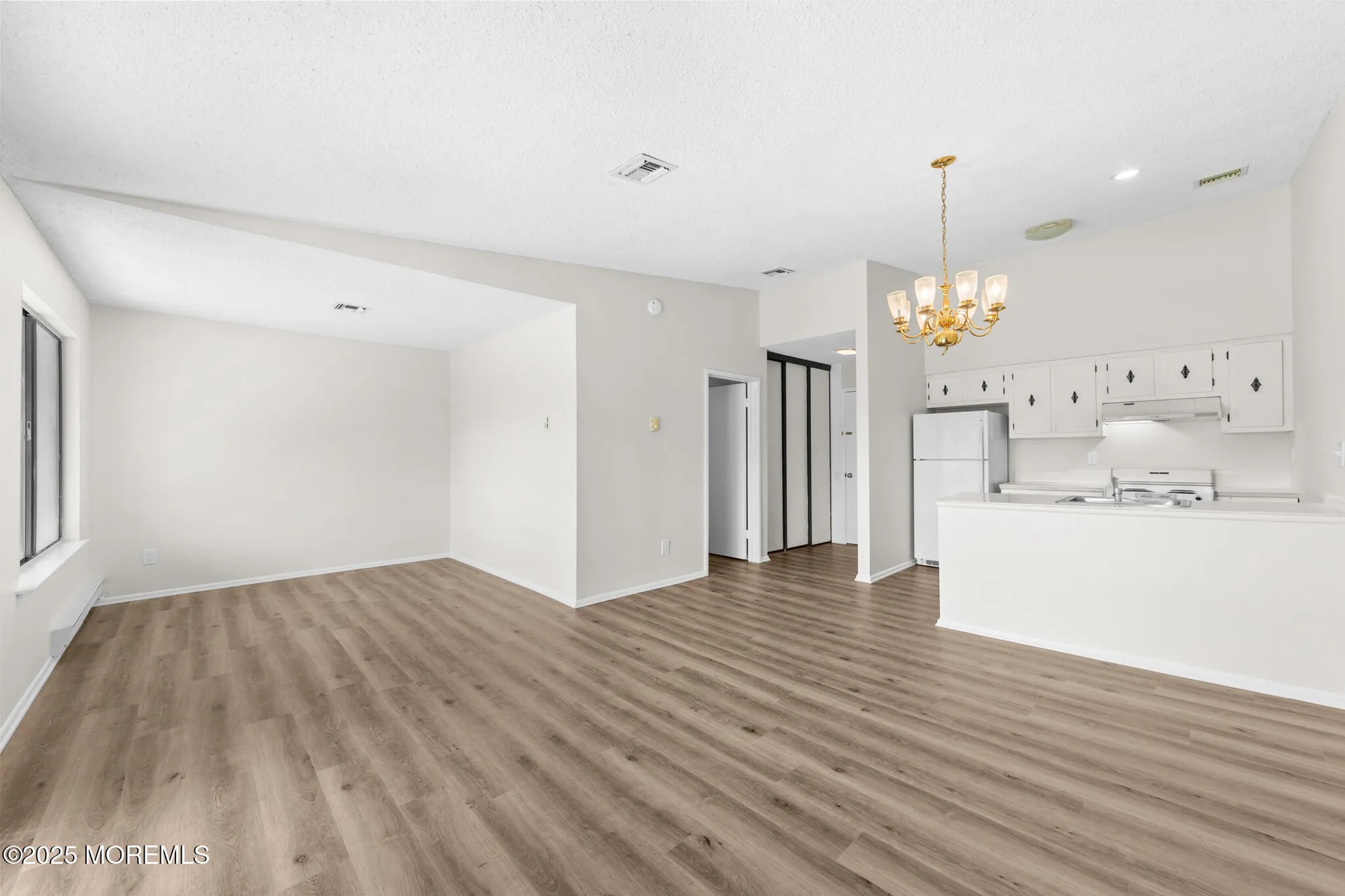 Property Slideshow image 17 of 25 | 278 crosse dr apt 3g, Monroe, NJ, 08831