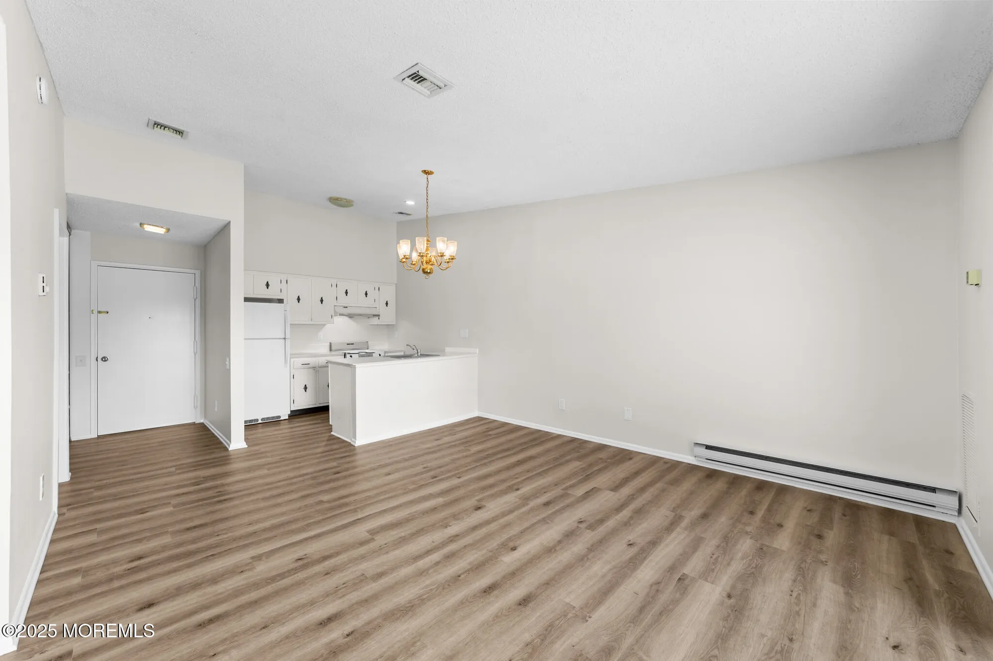 Property Slideshow image 19 of 25 | 278 crosse dr apt 3g, Monroe, NJ, 08831
