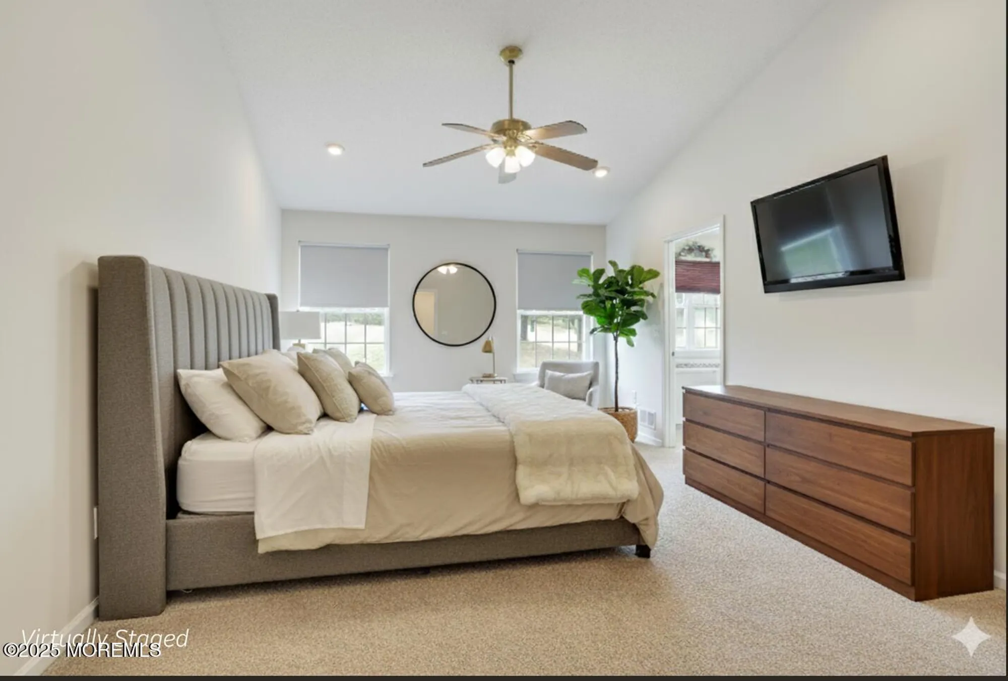Property Slideshow image 13 of 25 | 1 spyglass dr, Jackson, NJ, 08527