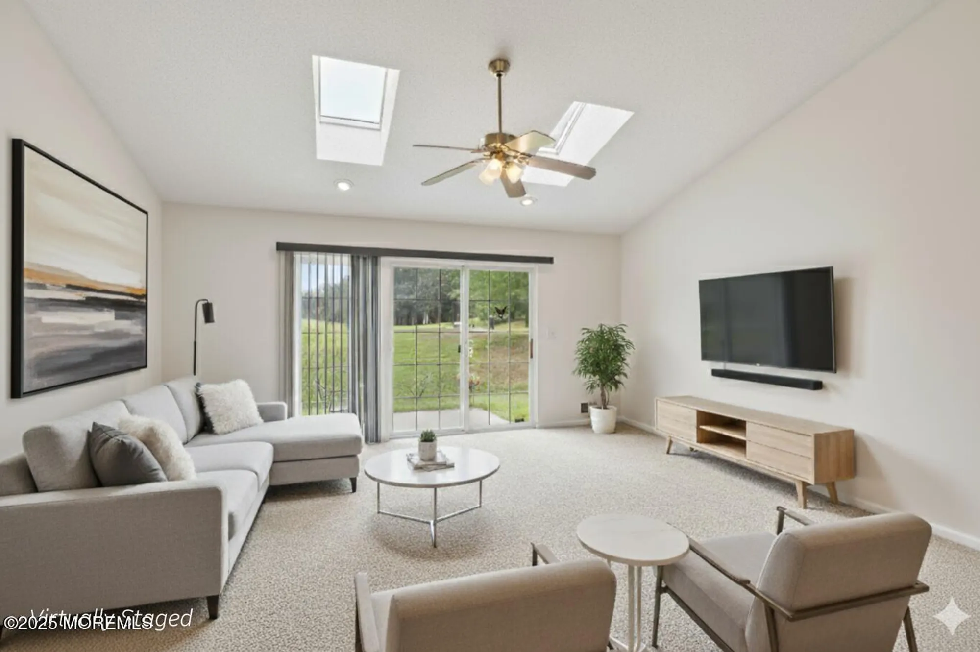 Property Slideshow image 11 of 25 | 1 spyglass dr, Jackson, NJ, 08527